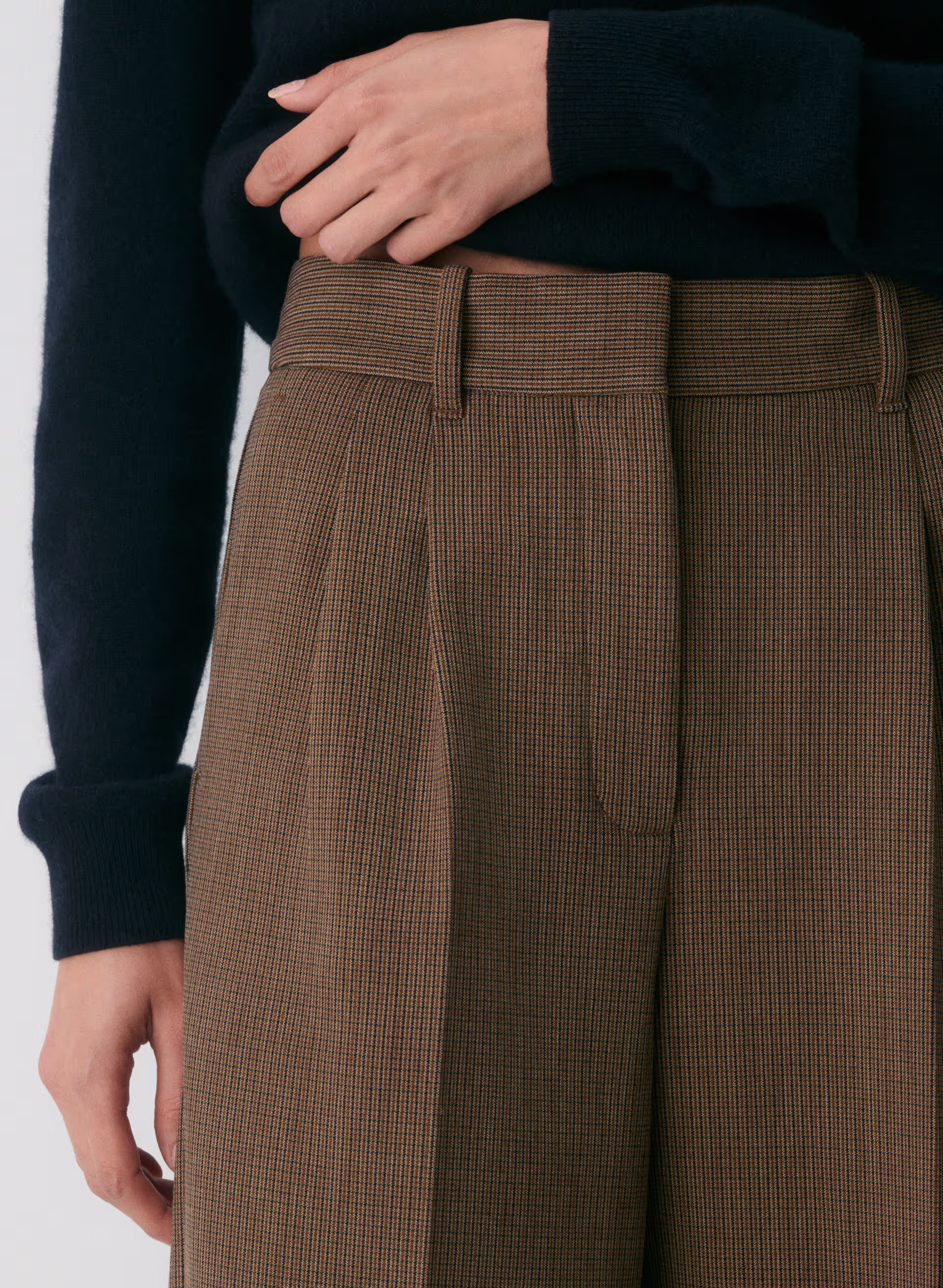 The Effortless Pant™ - (Re)ssential