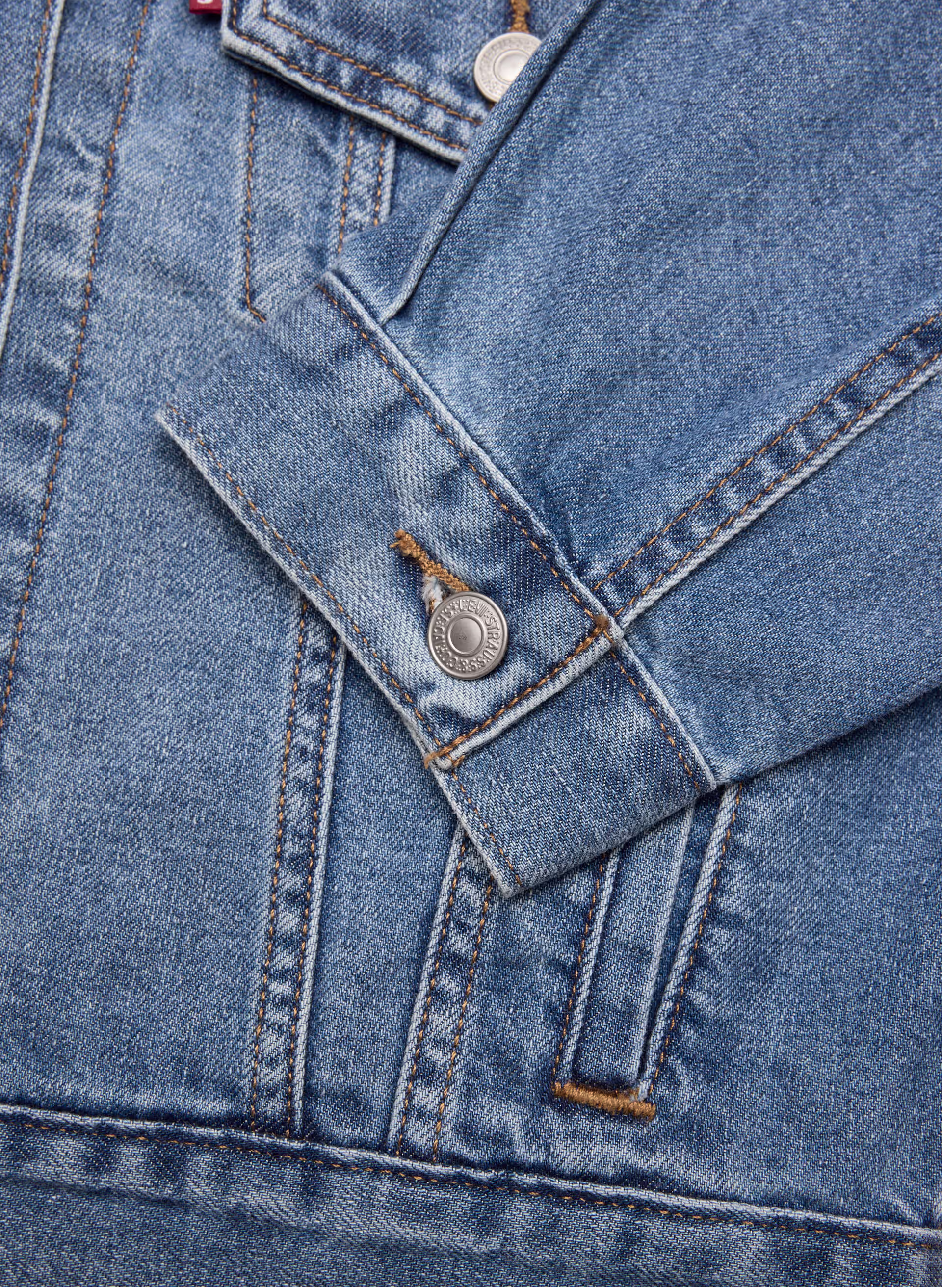 Shrunken '90s Trucker Jacket