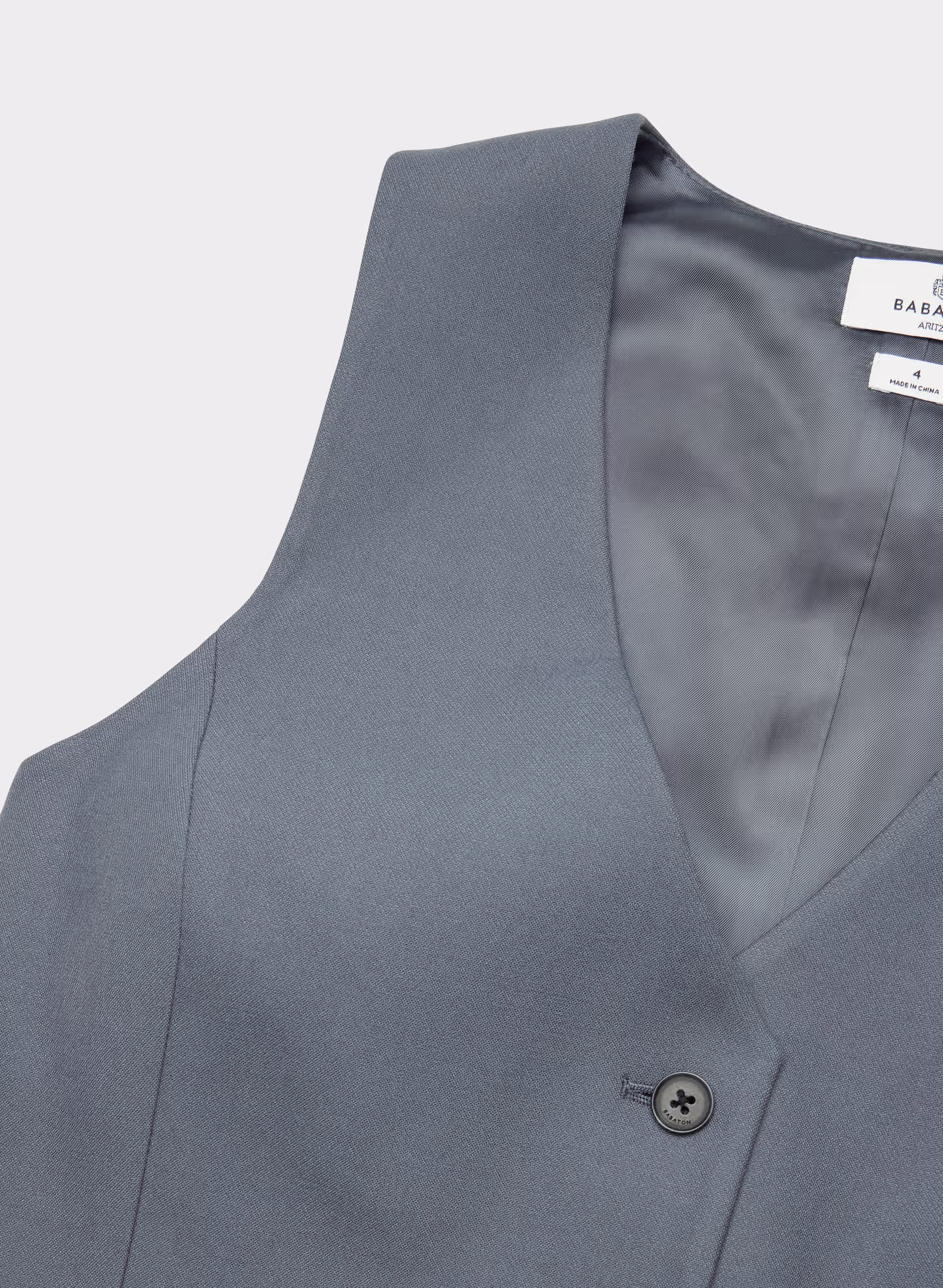 Deniro Vest - (Re)ssential