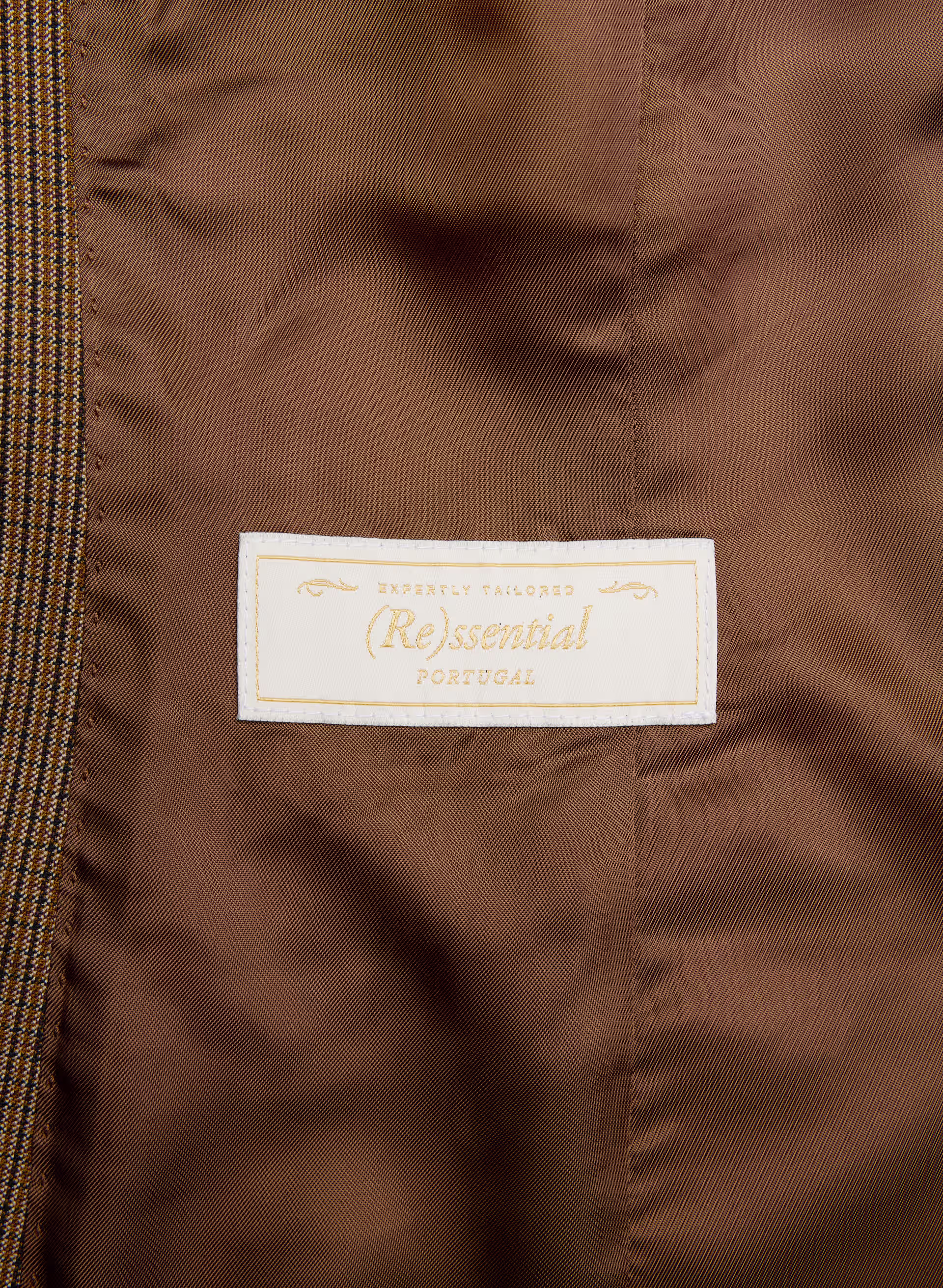 Standout Double-Breasted Blazer - (Re)ssential
