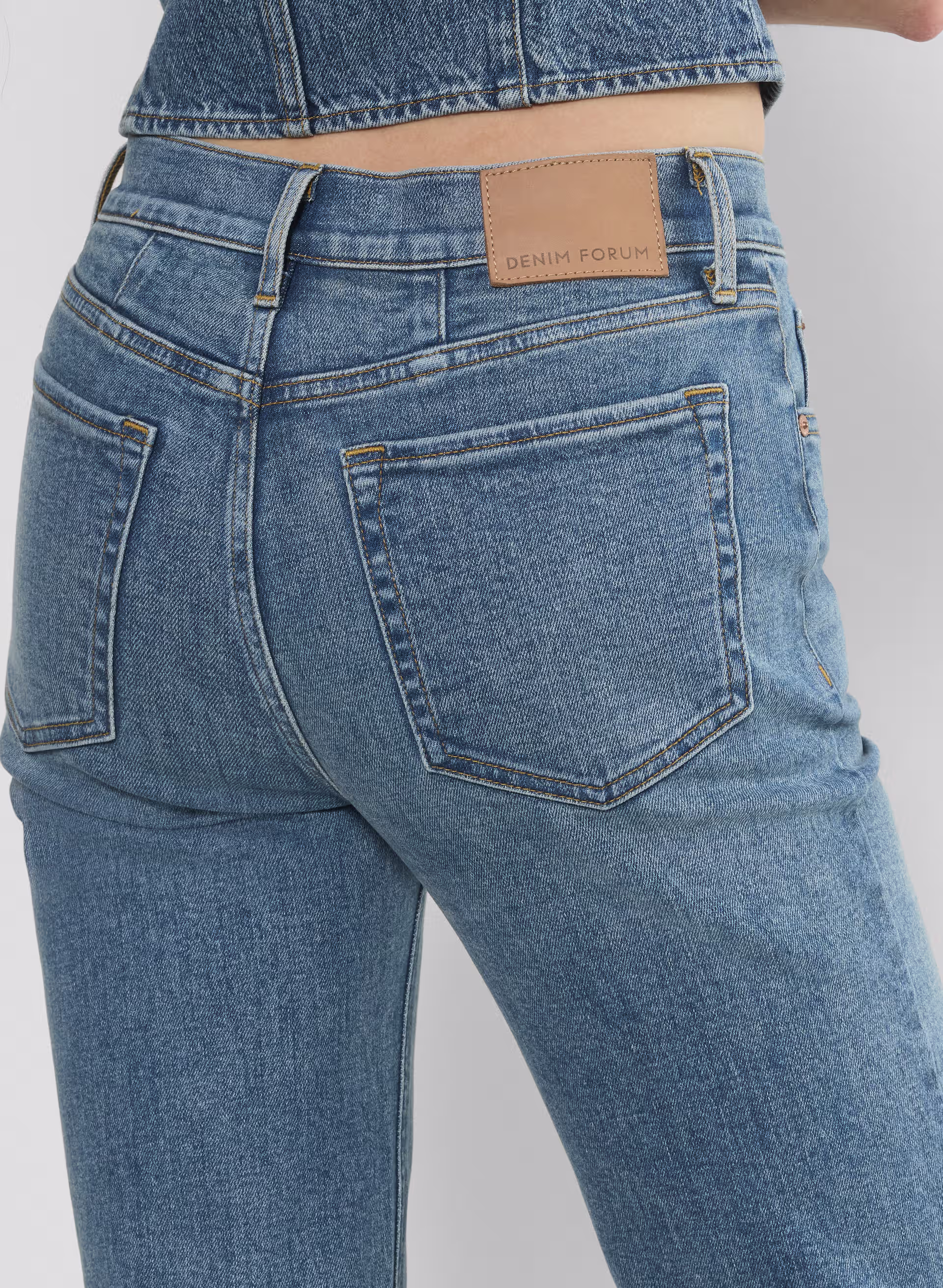 Denim Forum The ‘90s Snatched Mid-rise Straight Jean
