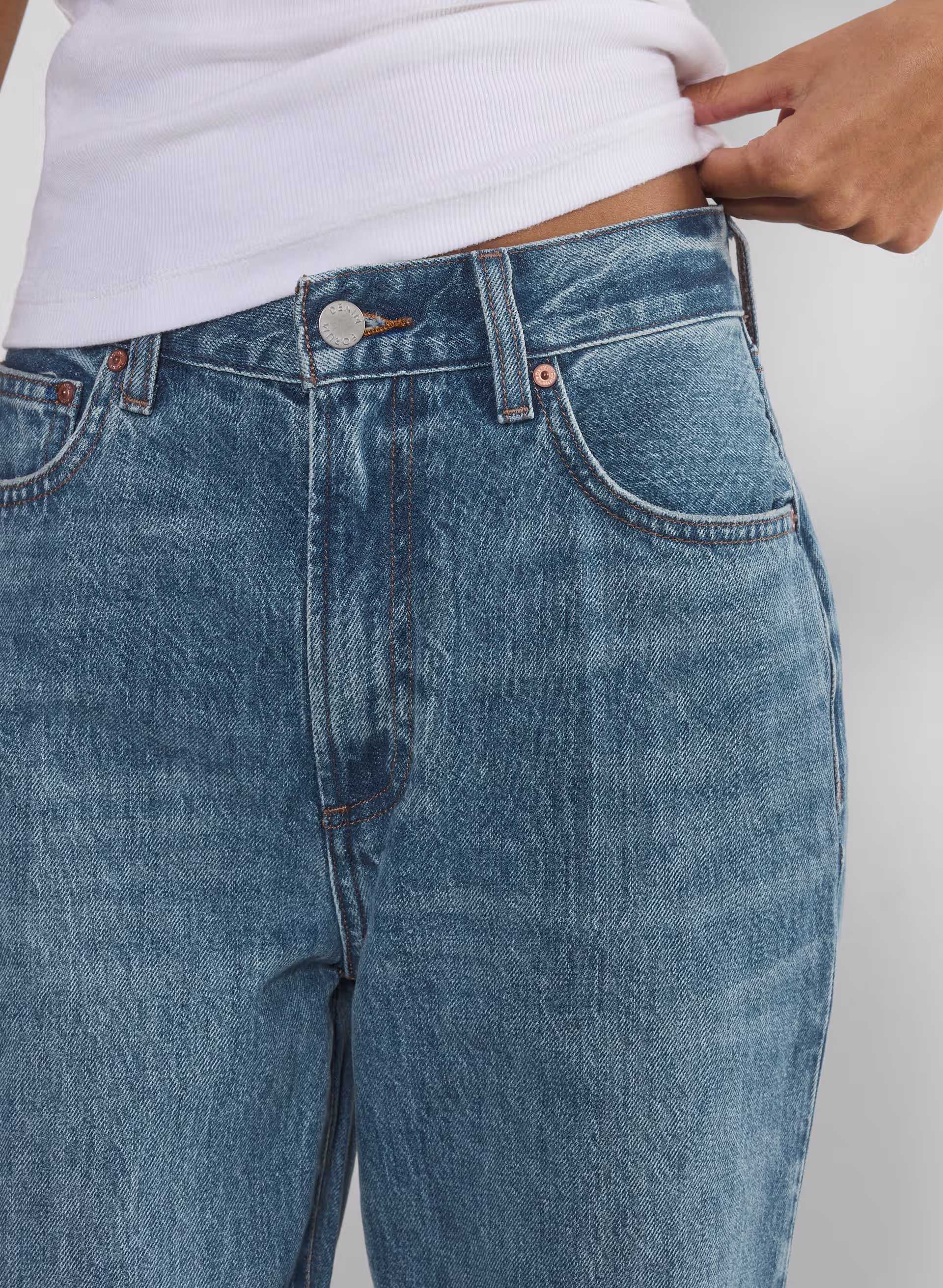 The Farrah Hi-rise Wide Jean