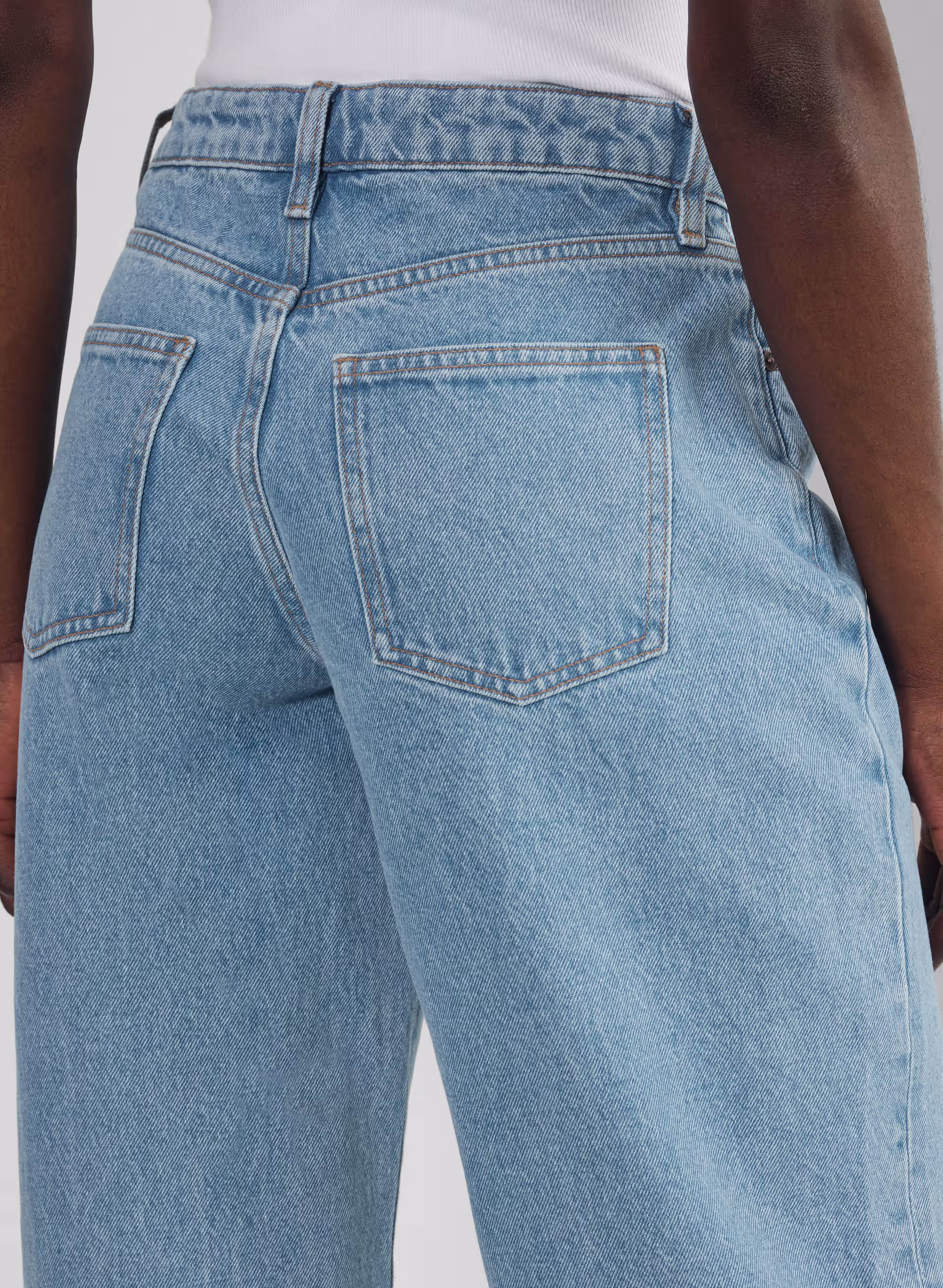 Denim Forum Kai Curve-fit Relaxed Mid-rise Barrel Jean