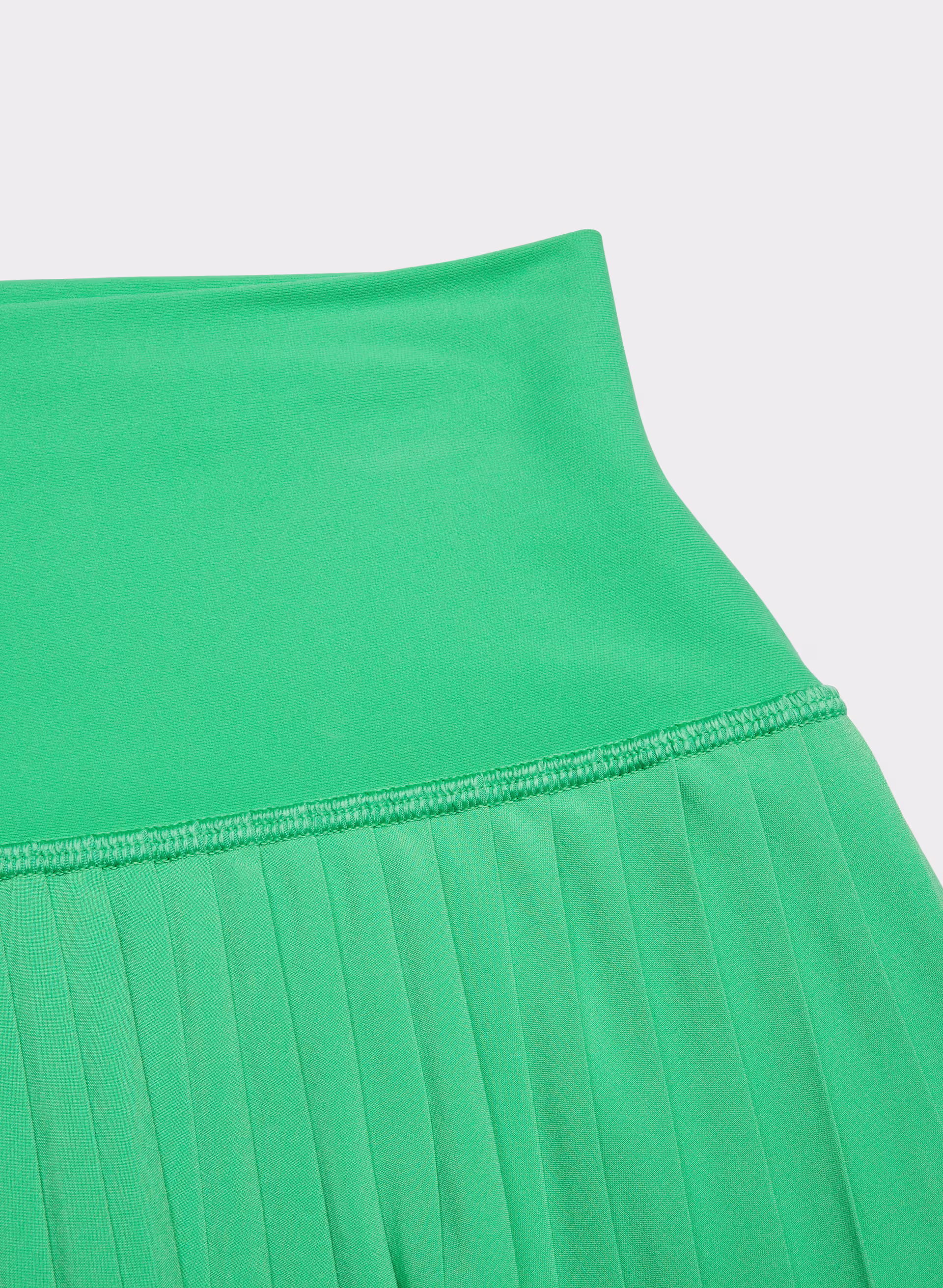 MoveTech™ Atmosphere Micro Skirt