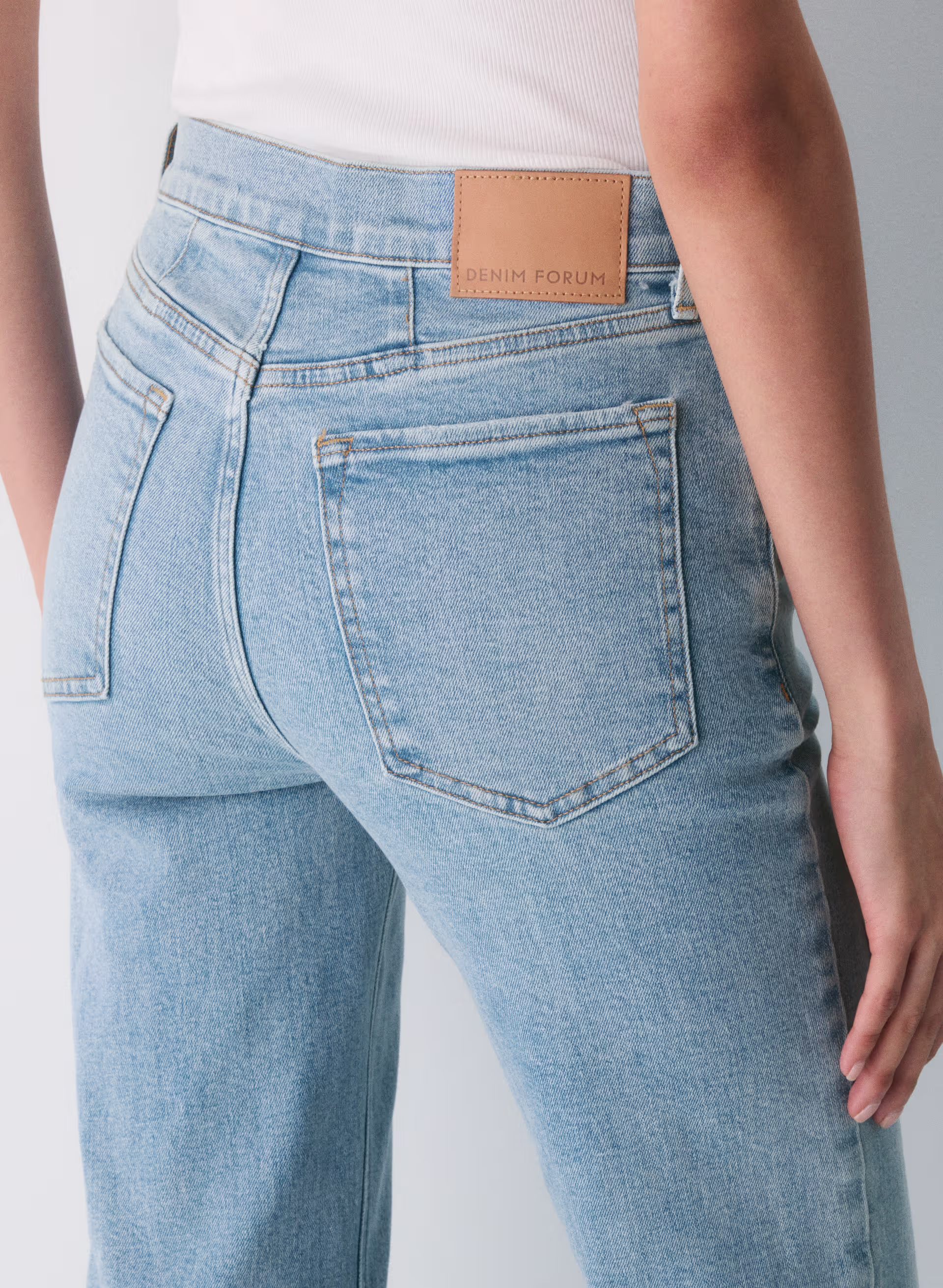 Denim Forum The ‘90s Snatched Mid-rise Straight Jean