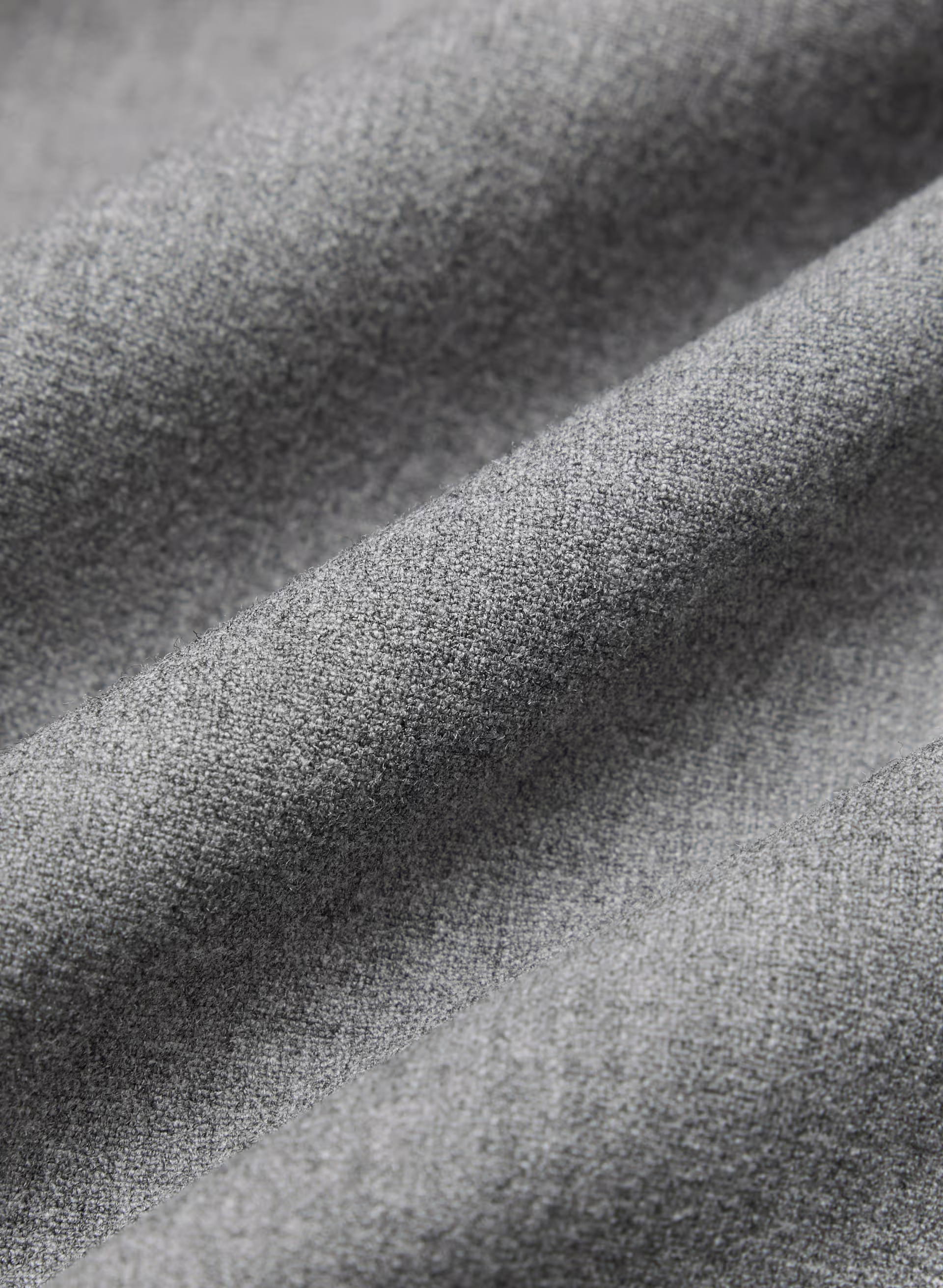 The Effortless Short™ Mid-thigh - (Re)ssential Light