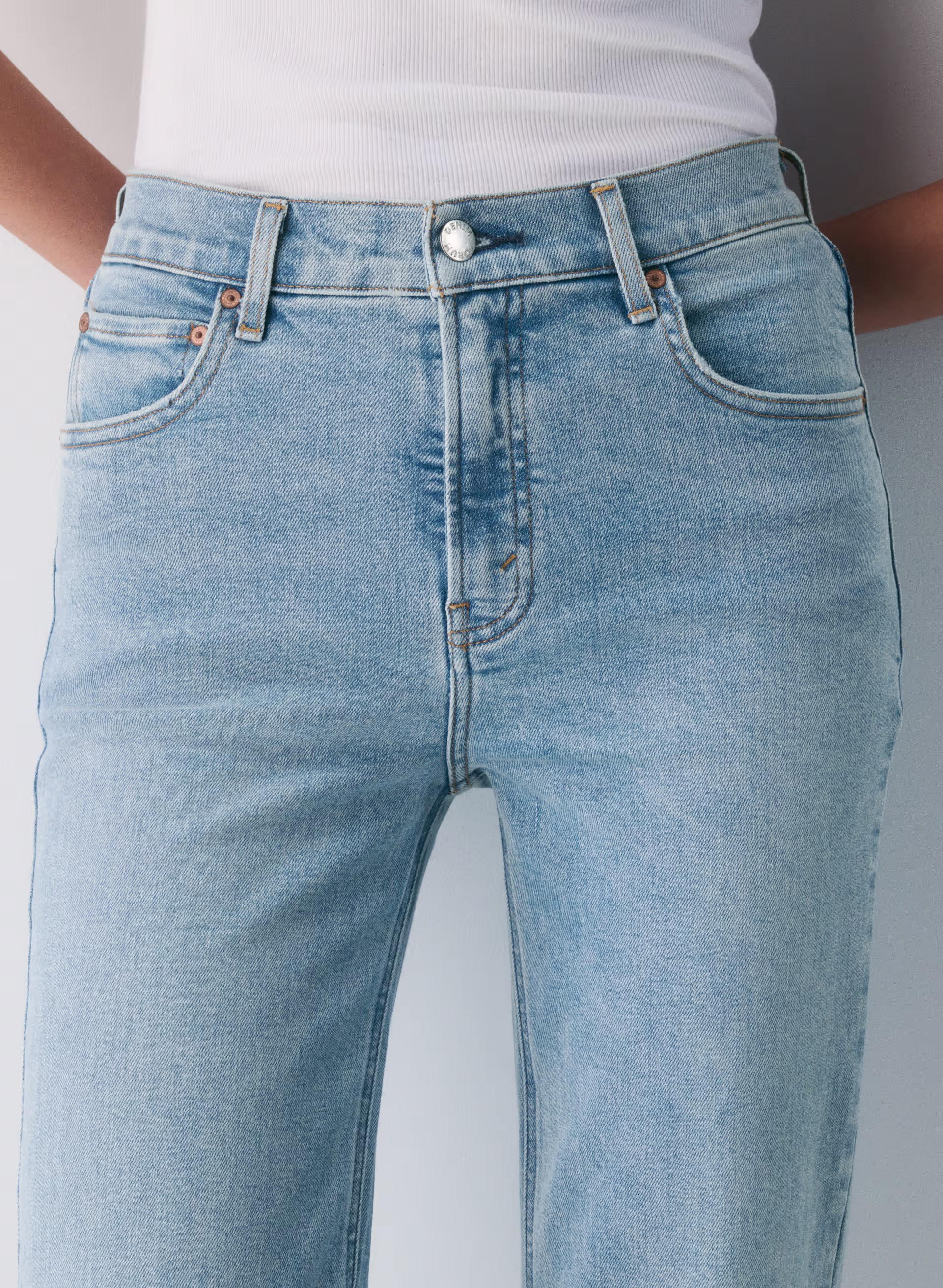 Denim Forum The ‘90s Snatched Mid-rise Straight Jean