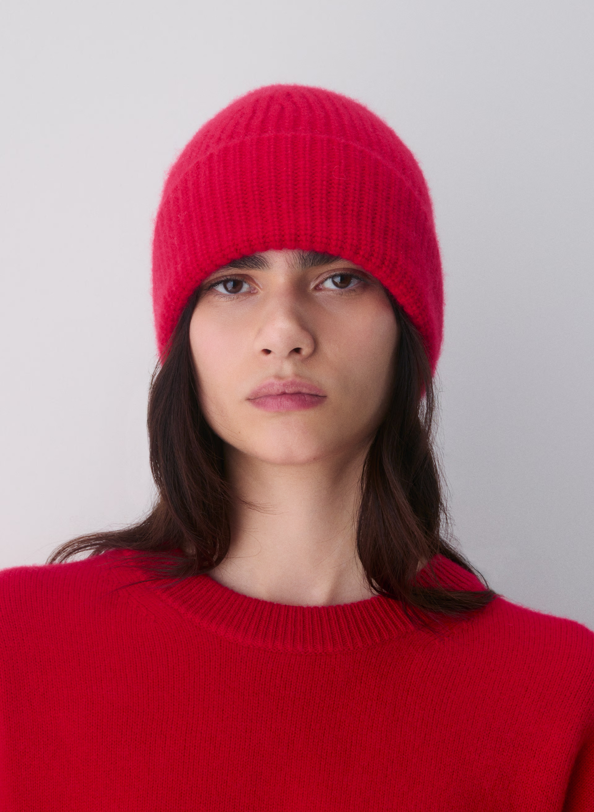 Essential Cashmere Relaxed Crew Sweater