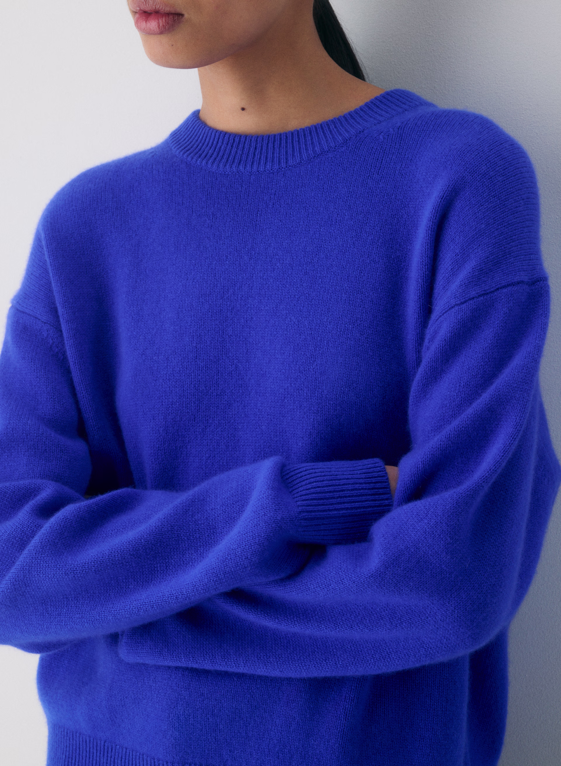 Essential Cashmere Relaxed Crew Sweater