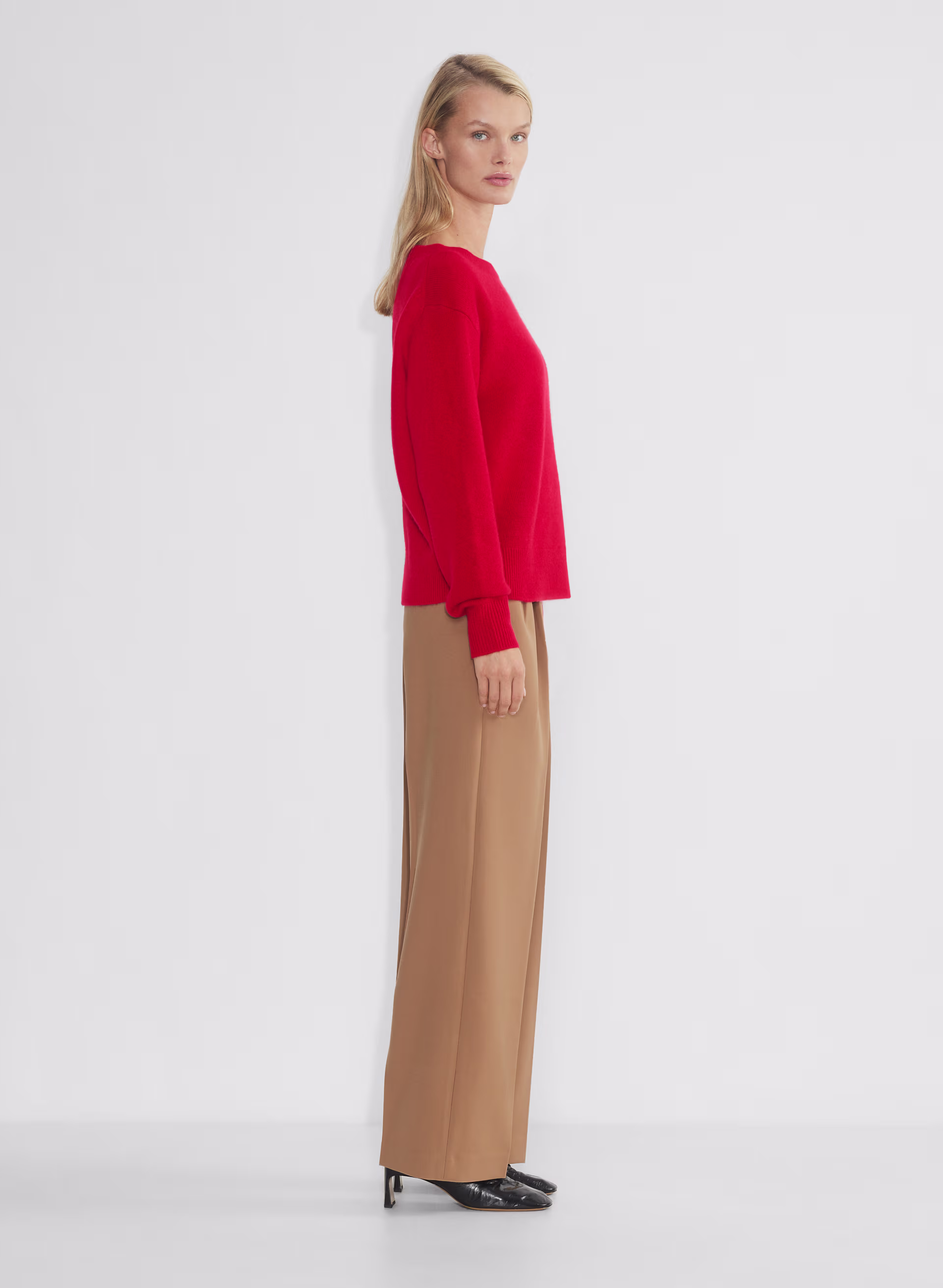 Essential Cashmere Relaxed Boatneck Sweater