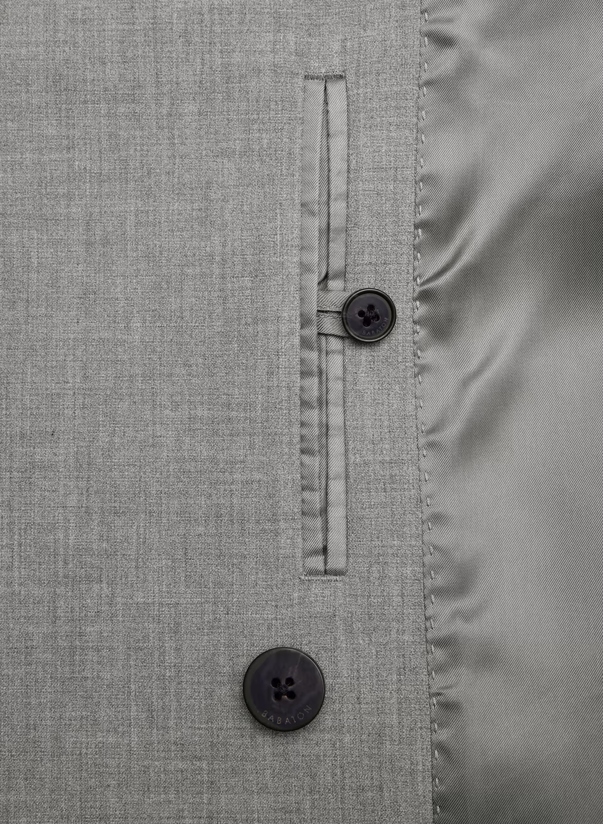 The Slouch™ Coat - (Re)ssential