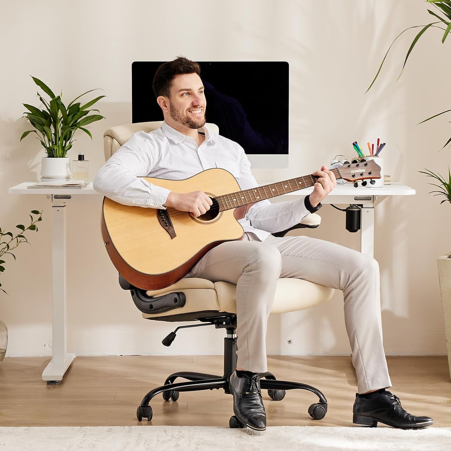 Computer Gaming Chair, Ergonomic Office Chair with Flip Up Armrests, PU Leather, Adjustable Swivel Rolling Chair with Wheels, Cream