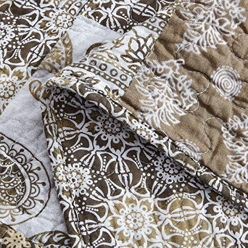 DaDa Bedding Bohemian Cotton Patchwork Quilt Set - Moroccan Dreams Bedspread - Durable & Reversible - Intricate Olive & Brown Paisley Filigree Design - Rustic Elegance Bedroom - Cal King Set 3 pcs