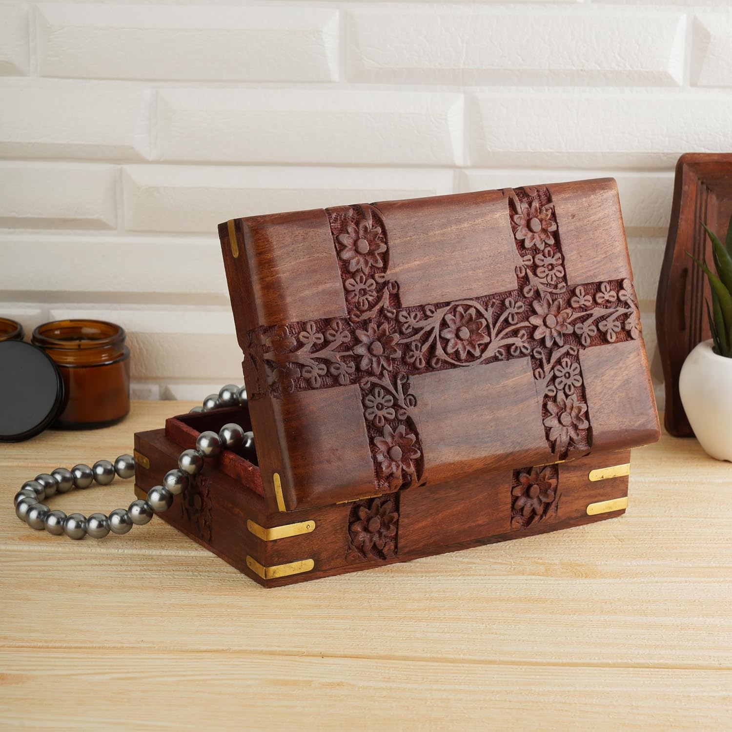 Ajuny Beautiful Wooden Hand Carving Design Jewellery Box Keepsake Jewelry Storage Organizer Multipurpose Treasure Chest Trinket Holder for Women Decorative Watch Storage Box for Ladies Gift