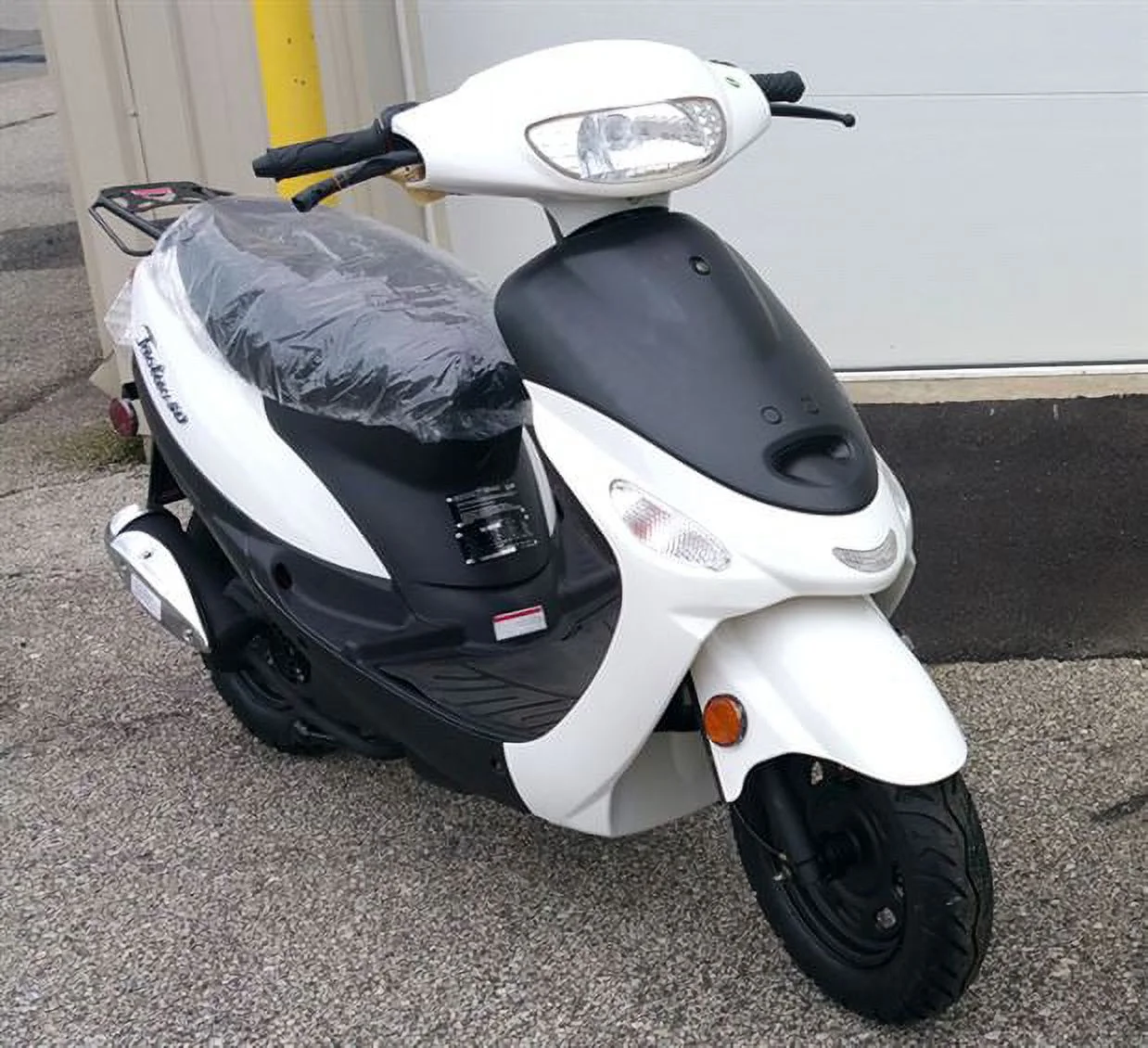 White TAOTAO ATM50-A1 50cc Moped Scooter with 10