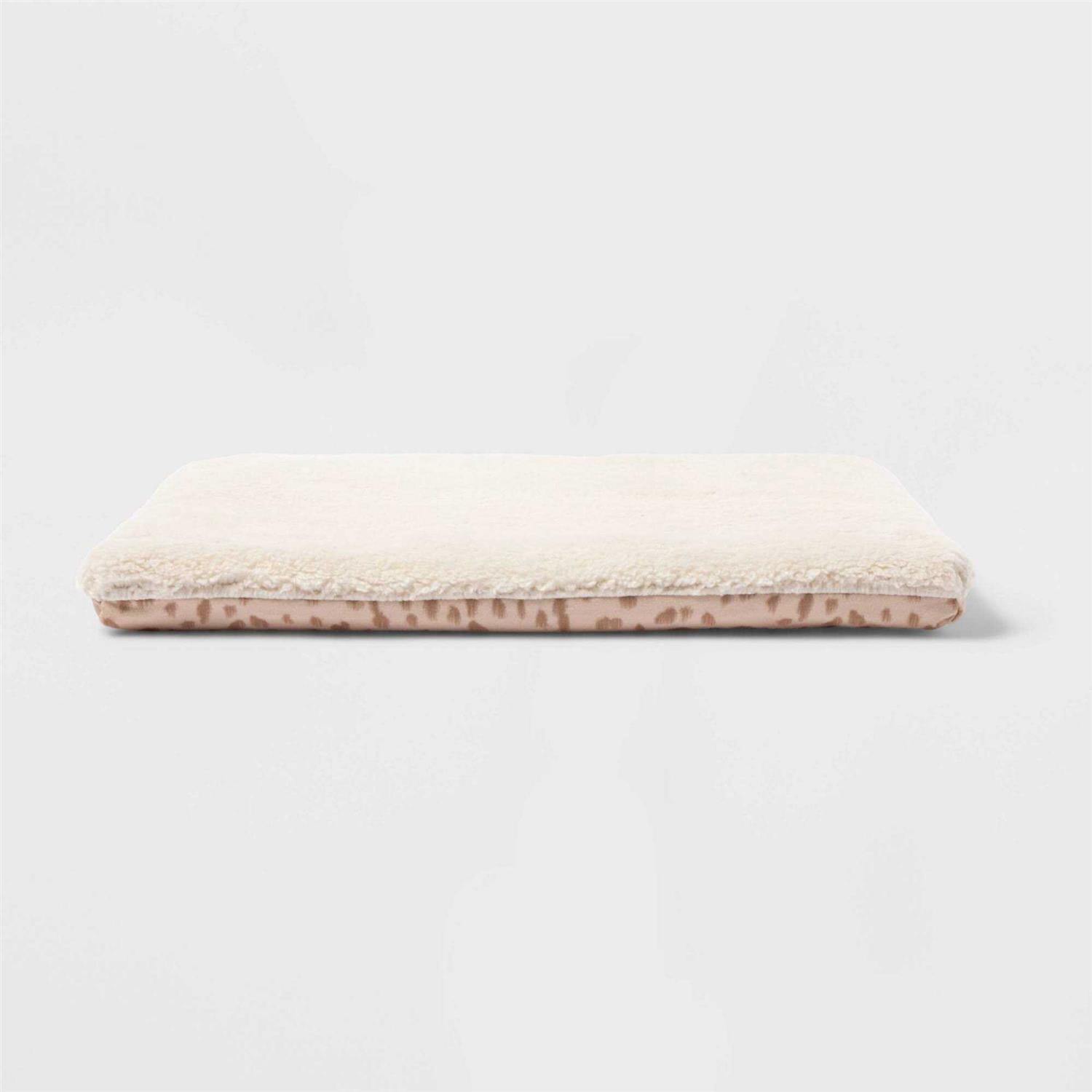 Boots & Barkley Crinkle Cat Mat Bed - Pet Supplies online store