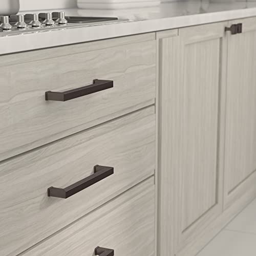 Richelieu Hardware BP8788192140 Como Collection 7 9/16-inch (192 mm) Center-to-Center Grooved Chrome Transitional Rectangular Cabinet and Drawer Pull Handle for Kitchen, Bathroom, and Furniture