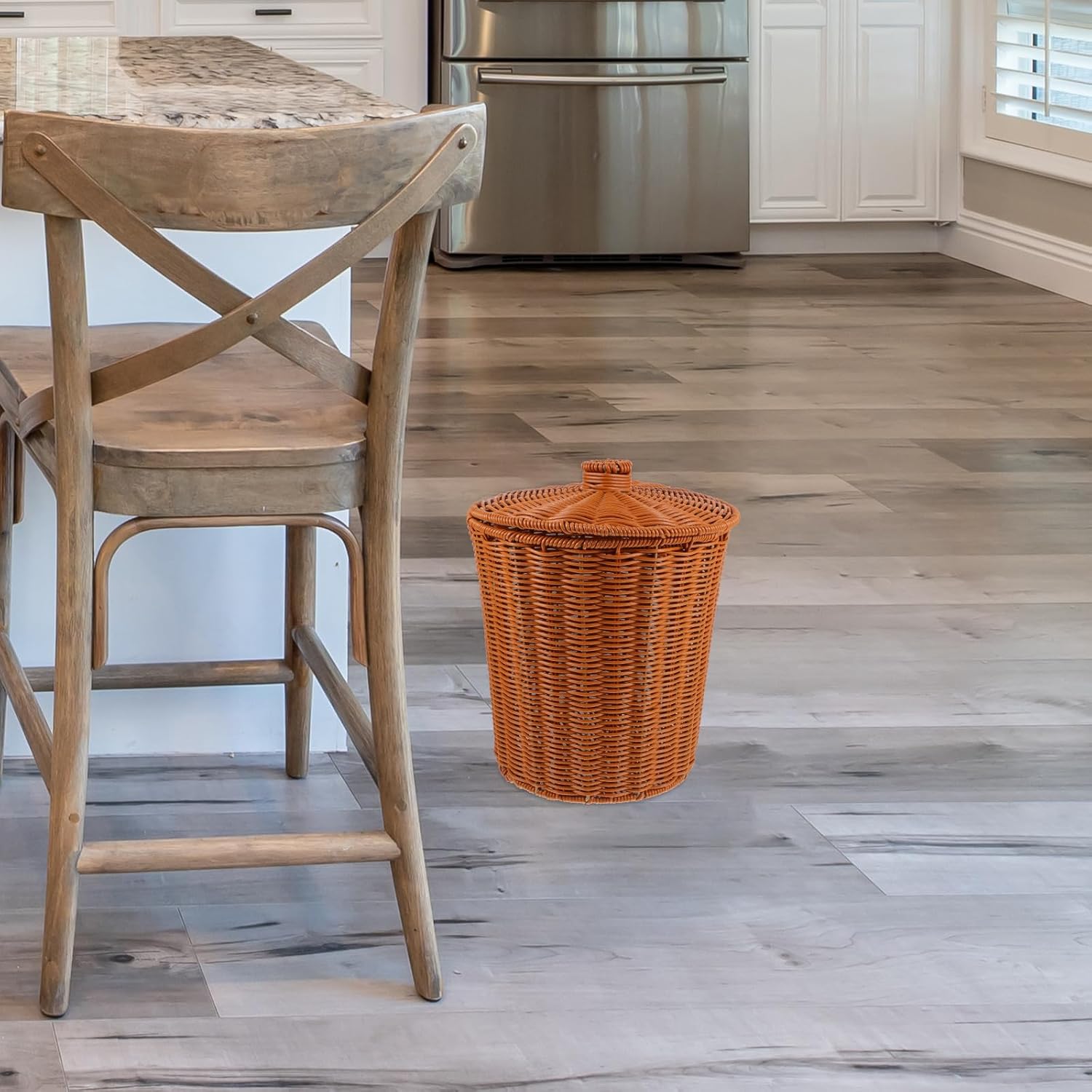 Angoily Wicker Storage Basket With Lid Round Rattan Storage Basket for Storage, Wicker Waste Basket for Bedroom, Bathroom, Offices Or Home (28 x 23. 5cm)