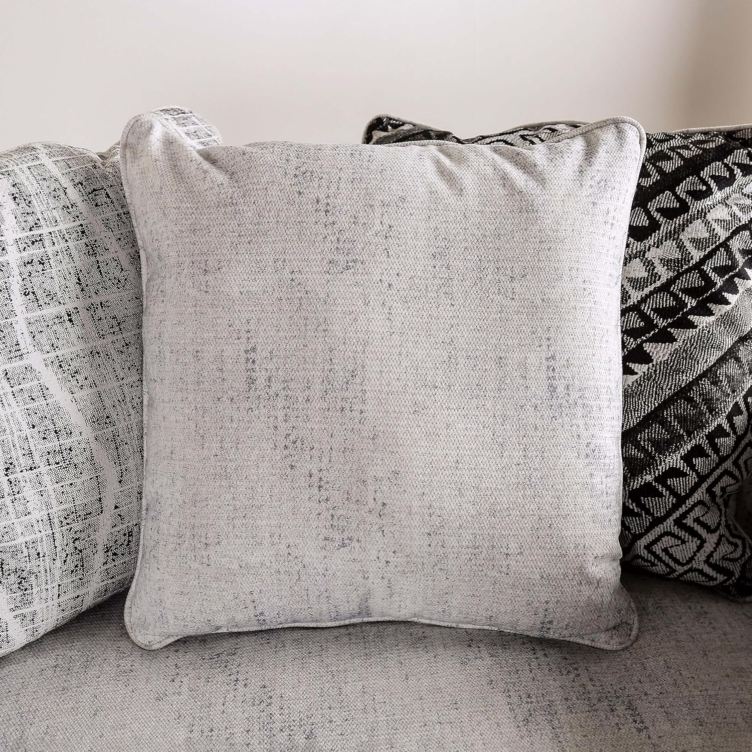 Furniture of America Mithril Transitional Fabric Upholstered L-Shaped Sectional, Reversible Zipper Cushions and Loose Pillow Backs for Living Room, Apartment, Home Office, Off-White and Black