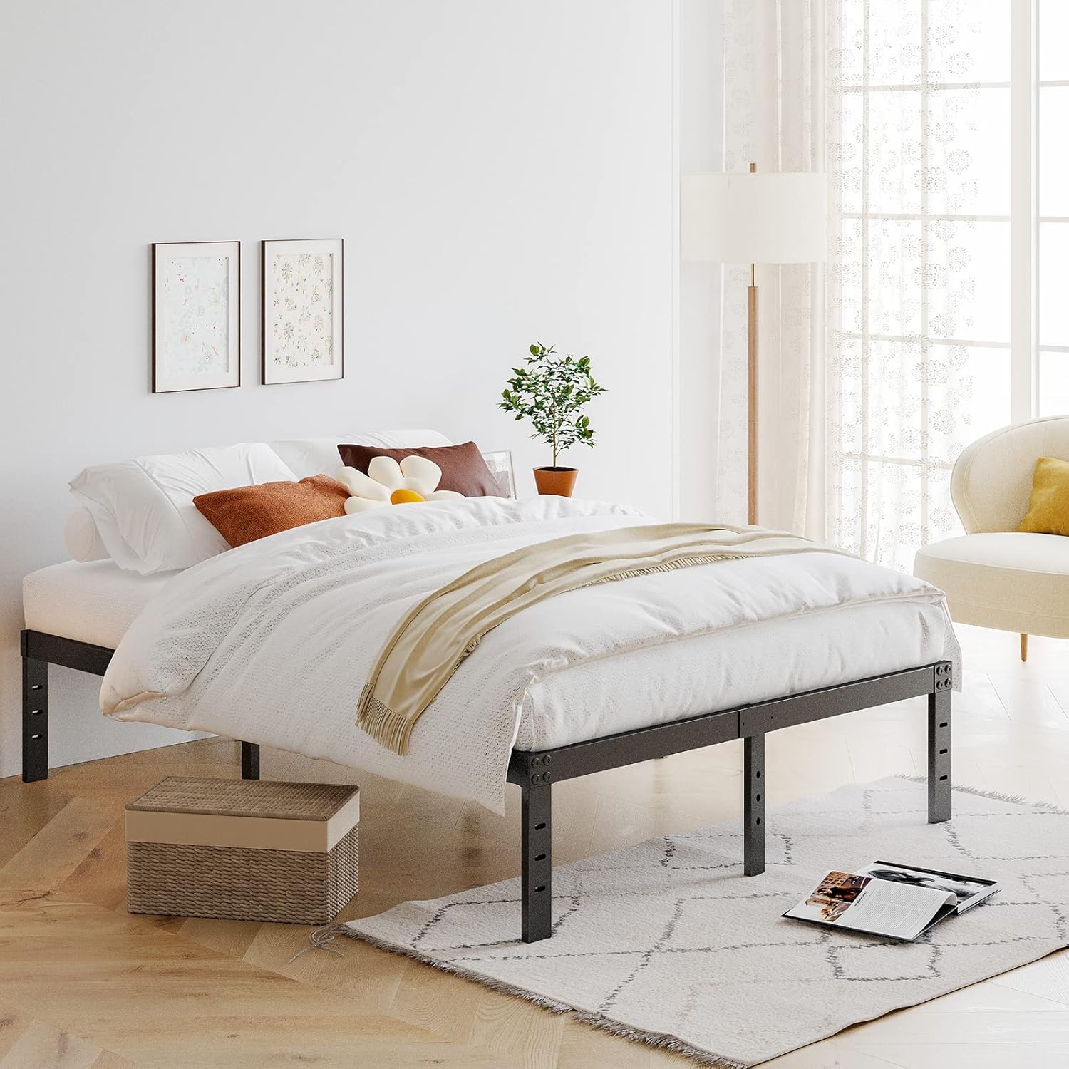 COMASACH Bed Frame King and 6 Pcs Non Slip Mattress Gaskets, No Box Spring Needed, 14 Inch Black Metal Platform Bed Frames, 4000Lb Heavy Duty Steel Slat Support, Noise Free Mattress Foundation