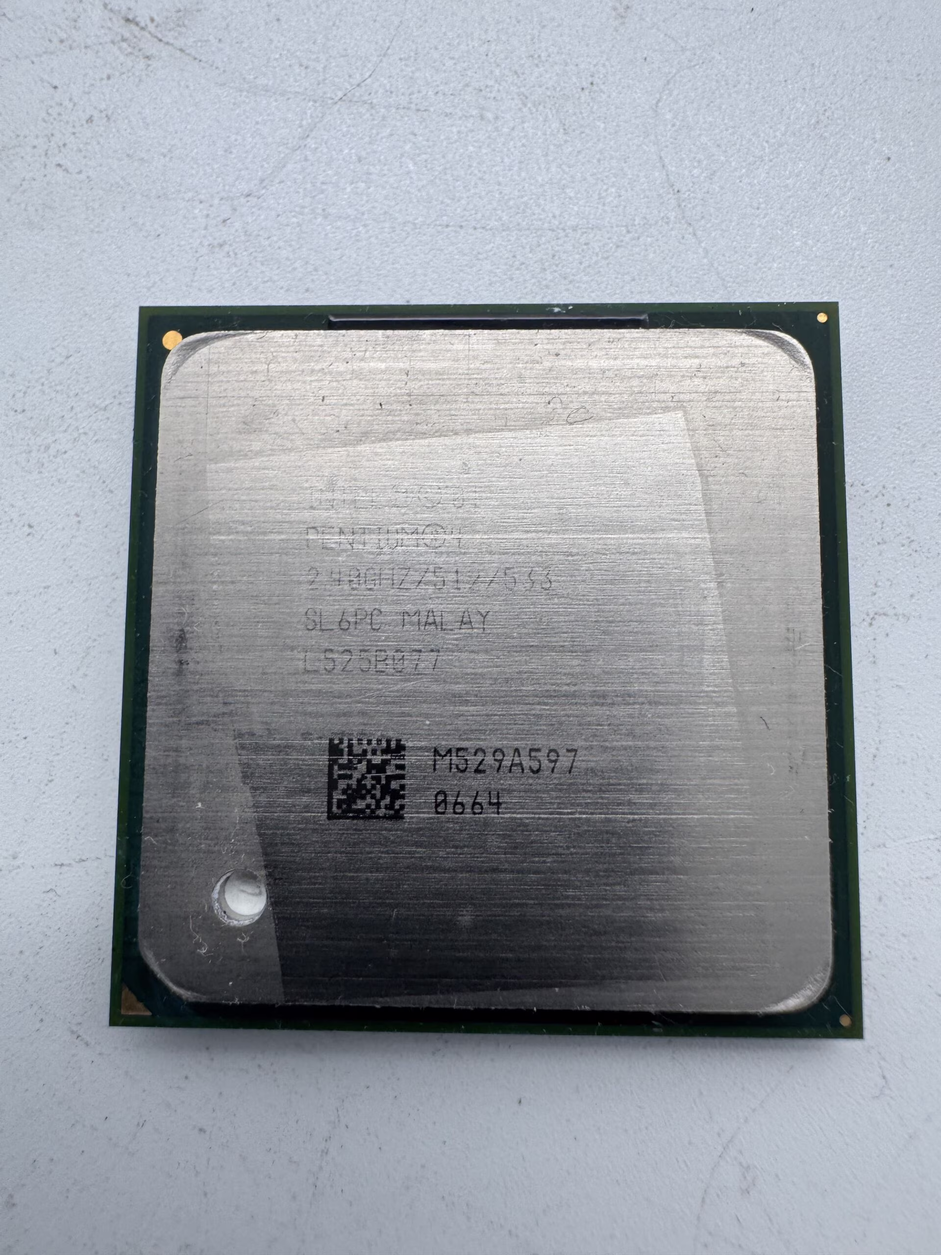 Cpu intel pentium 4 2.40ghz/512/533 sl6pc