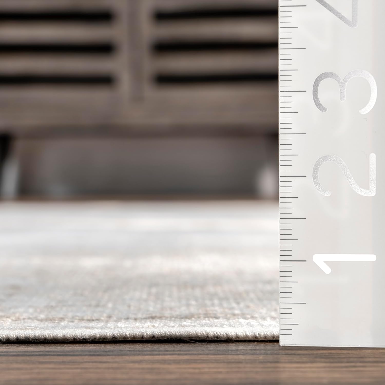 nuLOOM Cantrell Medallion 2x8 Runner Rug for Living Room Bedroom Dining Room Entryway Hallway Kitchen, Ivory/Beige