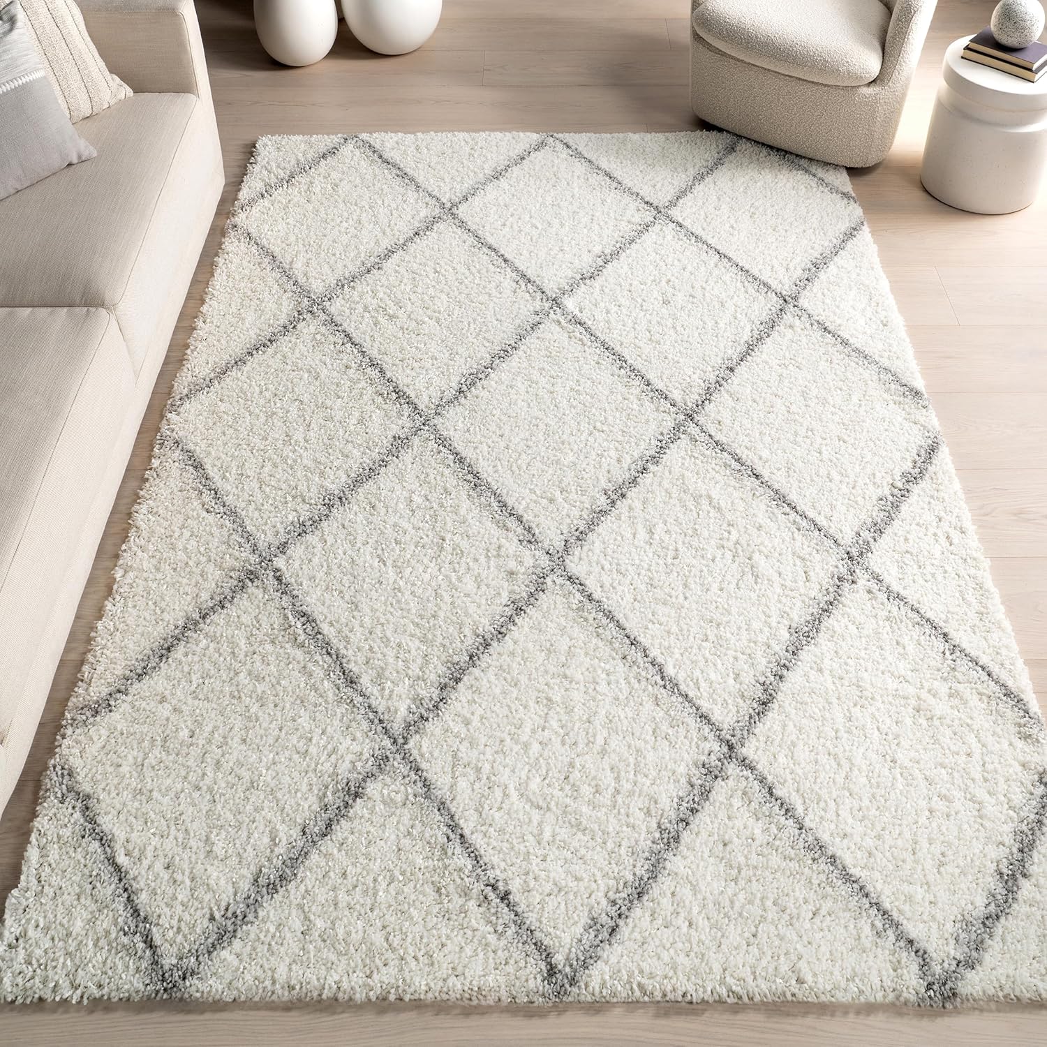 nuLOOM Tess Moroccan Shag Area Rug - 4x6 Shag Area Rug Modern/Contemporary White/Grey Rugs for Living Room Bedroom Dining Room Nursery