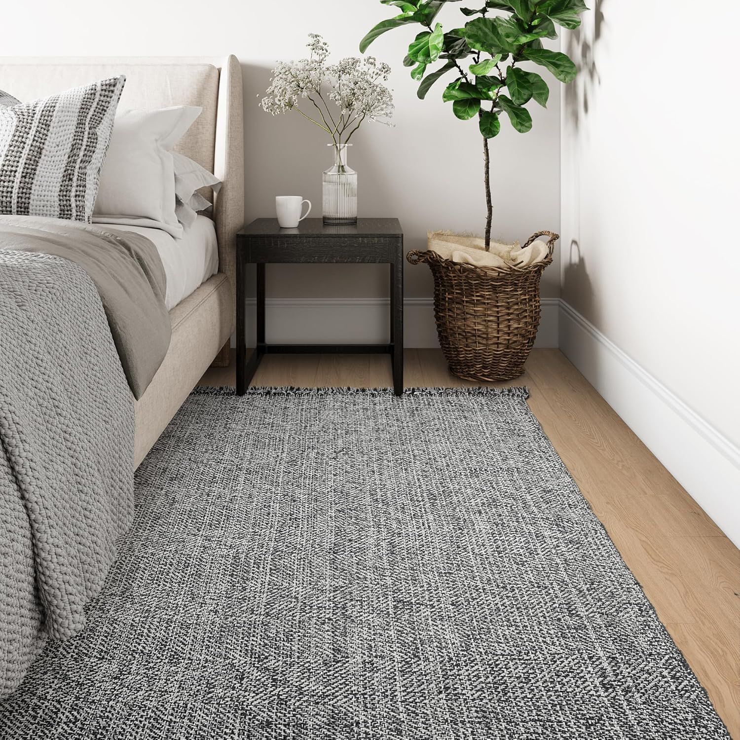 Collive Comfy Area Rug 4' x 6', Grey/Cream Woven Cotton Bedroom Rugs, Modern Indoor Accent Rug Floor Carpet with Tassel for Living Room, Nursery Room, Dining Room, Bedside, Office, Patio Decor