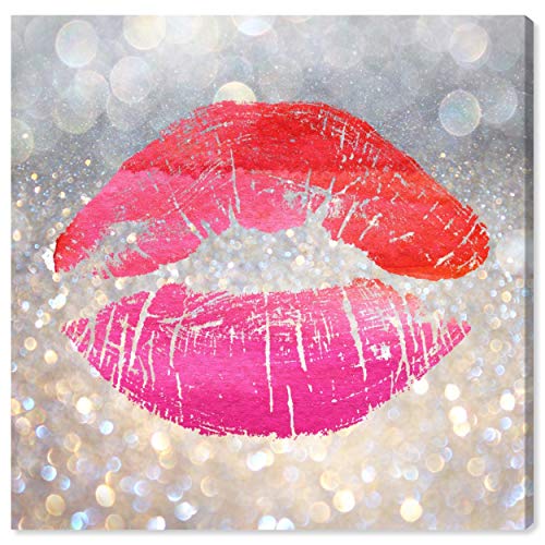 The Oliver Gal Artist Co. Fashion and Glam Wall Art Canvas Prints 'Marilyn's Kiss' Home Décor, 12