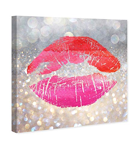 The Oliver Gal Artist Co. Fashion and Glam Wall Art Canvas Prints 'Marilyn's Kiss' Home Décor, 12