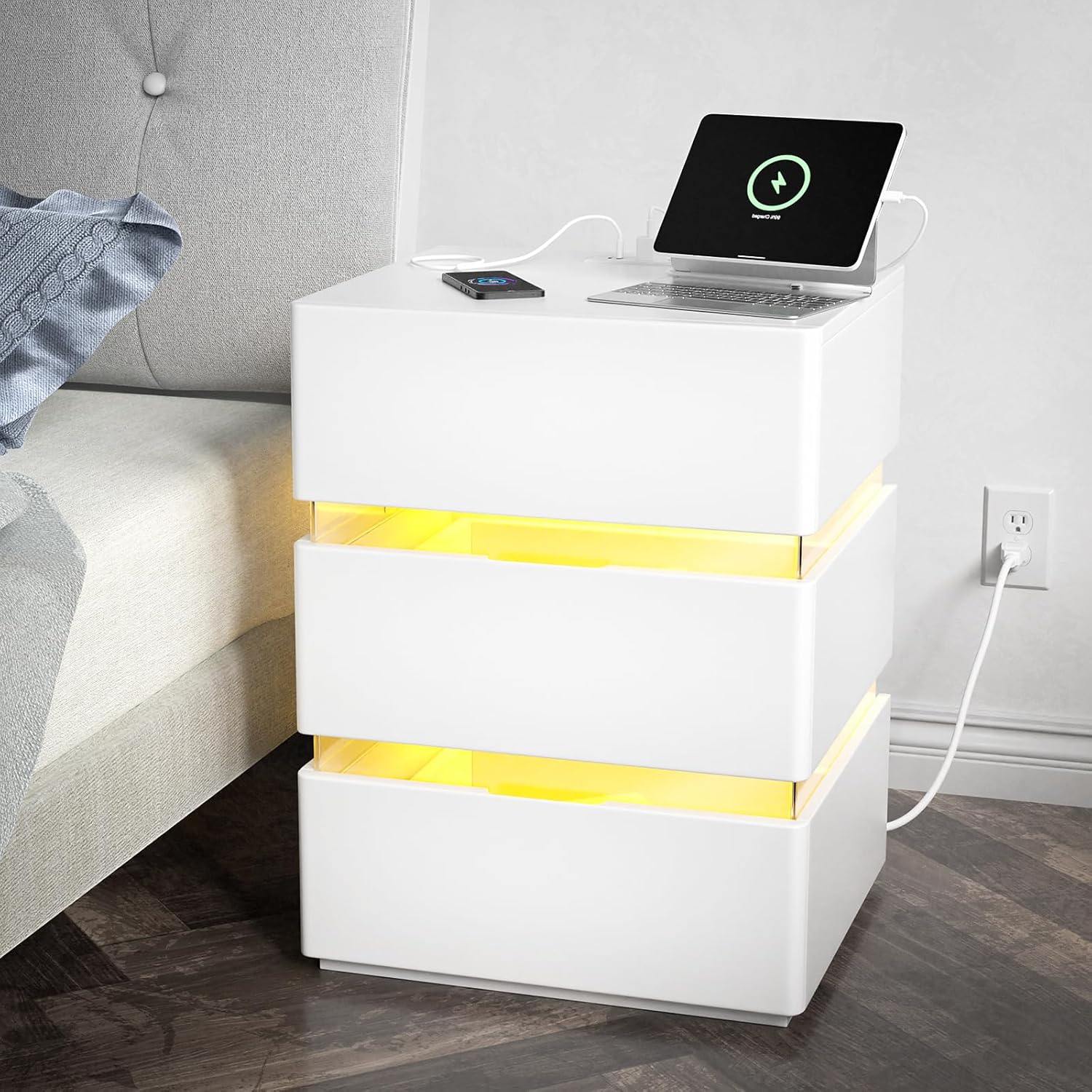 White Nightstand with Charging Station and RGB LED Lights, Modern End Side Table with 3 Drawers, Wooden Cabinet Stand by Sofa, Bedside Tables for Bedroom,Bedside Tables 43 x 38 x 59cm