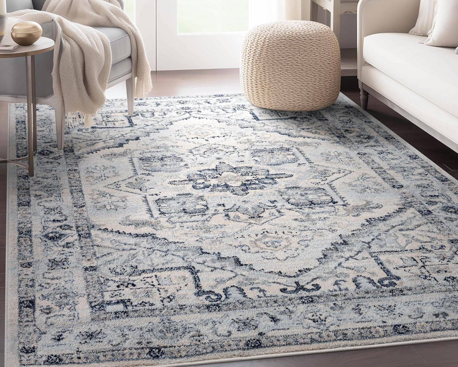 Well Woven Omaha Collection Camilla Transitional Medallion Ivory & Blue 7'10