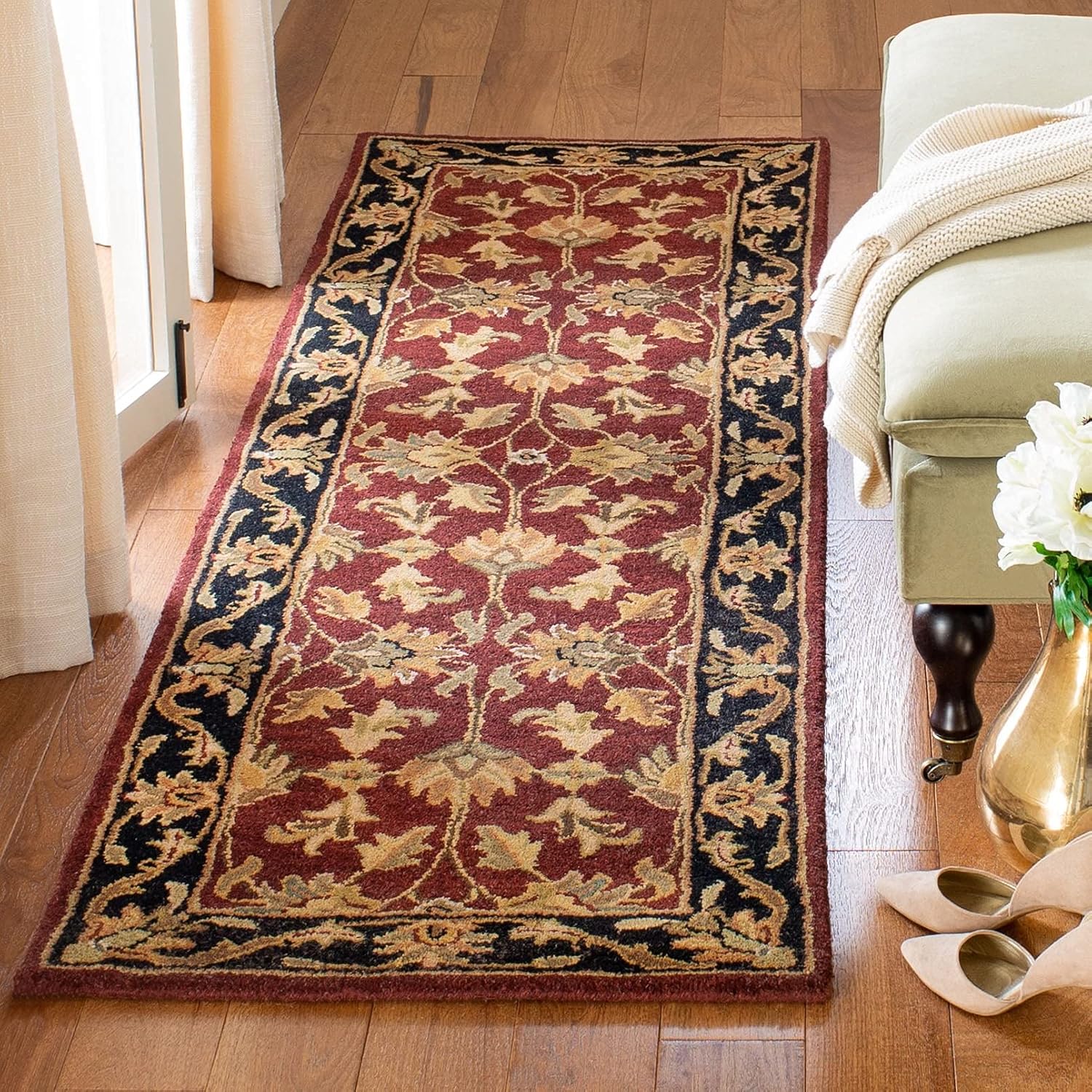 SAFAVIEH Heritage Collection Runner Rug - 2'3