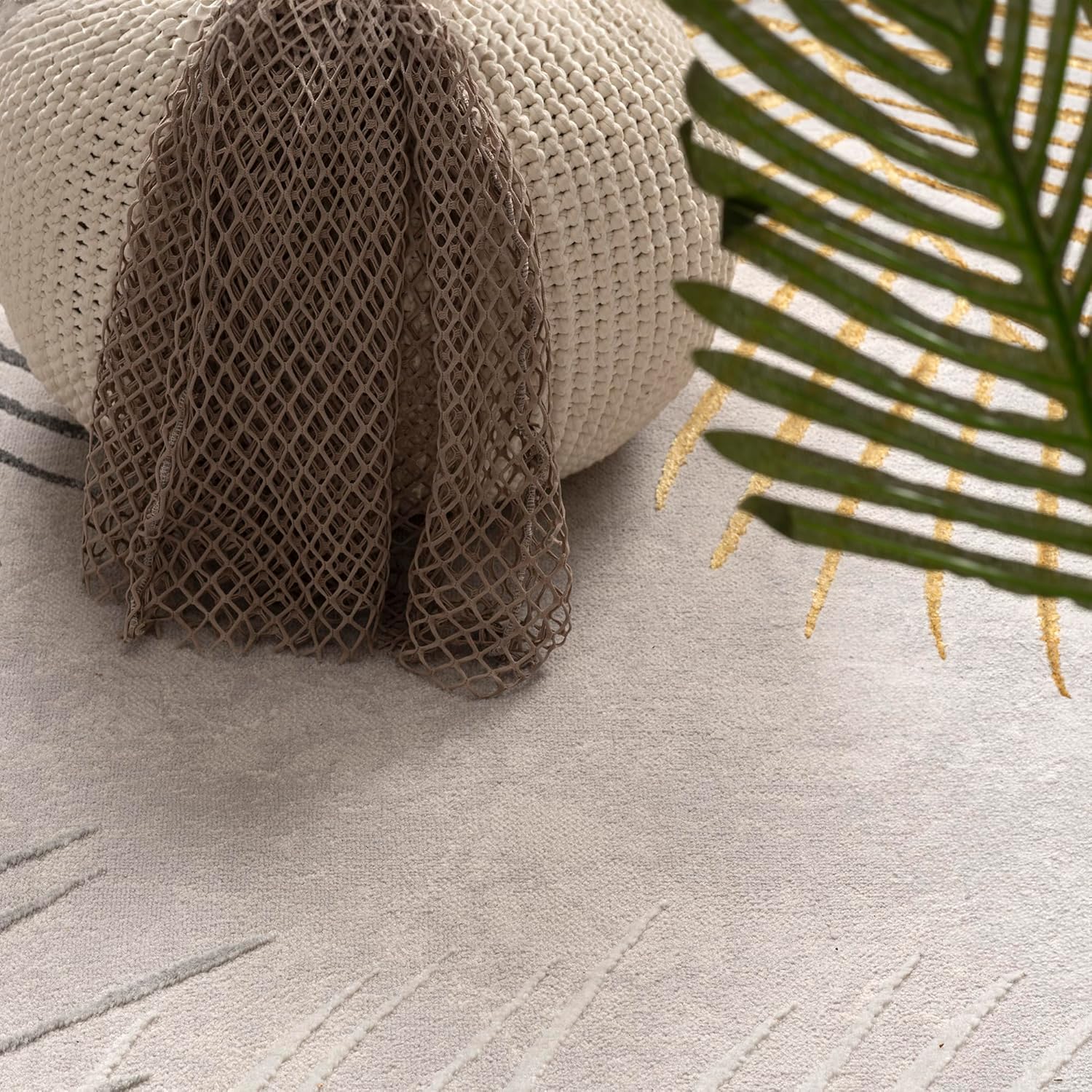 Paco Home Designer Rug with Textured Palm Leaf Pattern in Cream Gold, Size: 3'11