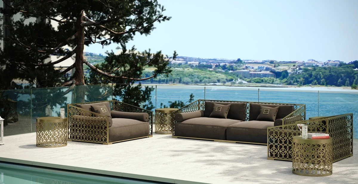 Luxus 3er Sofa Braun / Gold 325 x 109 cm - Handgefertigtes Sofa mit Kissen - Wohnzimmer Sofa - Garten Sofa - Terrassen Sofa - Hotel Möbel - Luxus Qualität