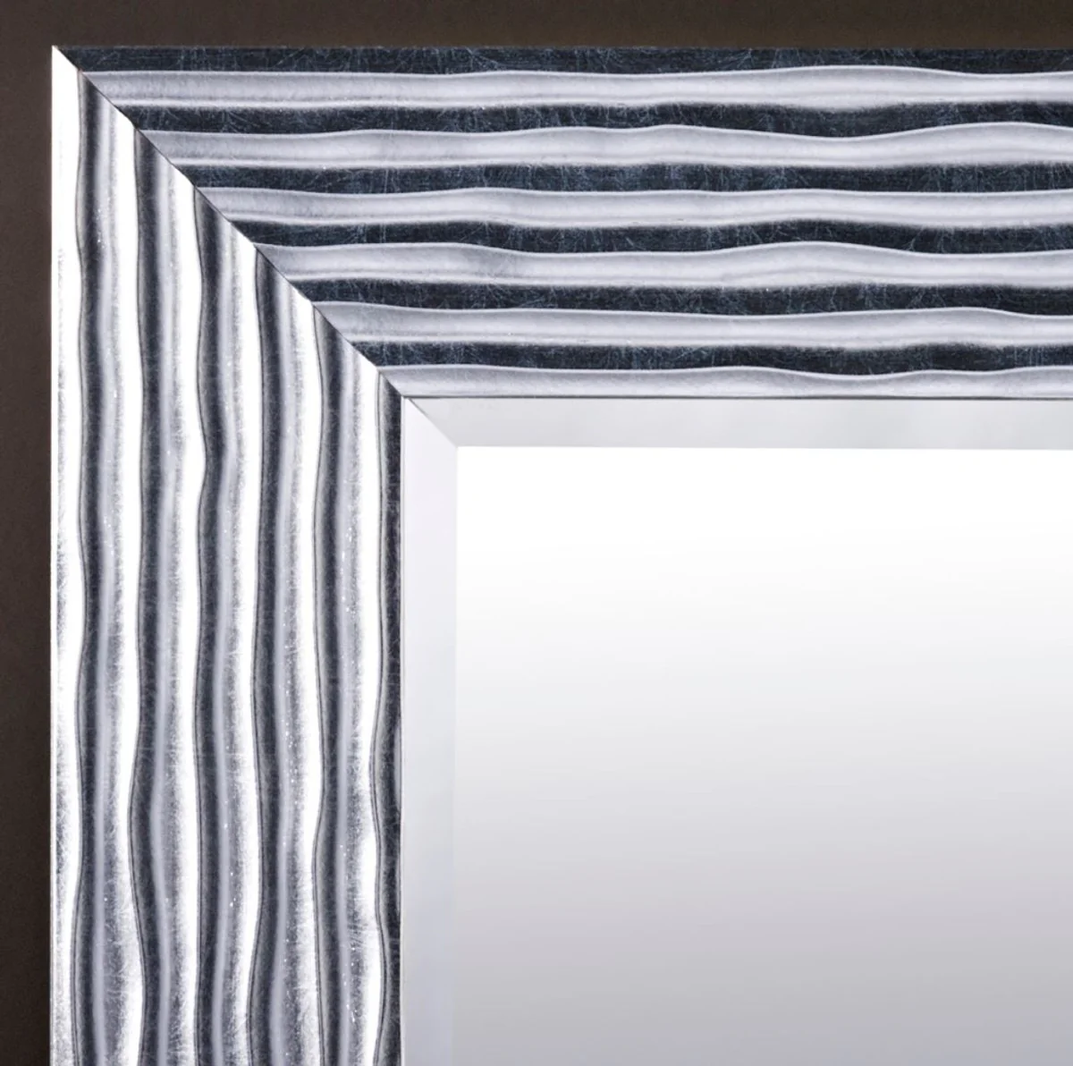 Luxus Wohnzimmer Spiegel Silber 86 x H. 111 cm - Designermöbel