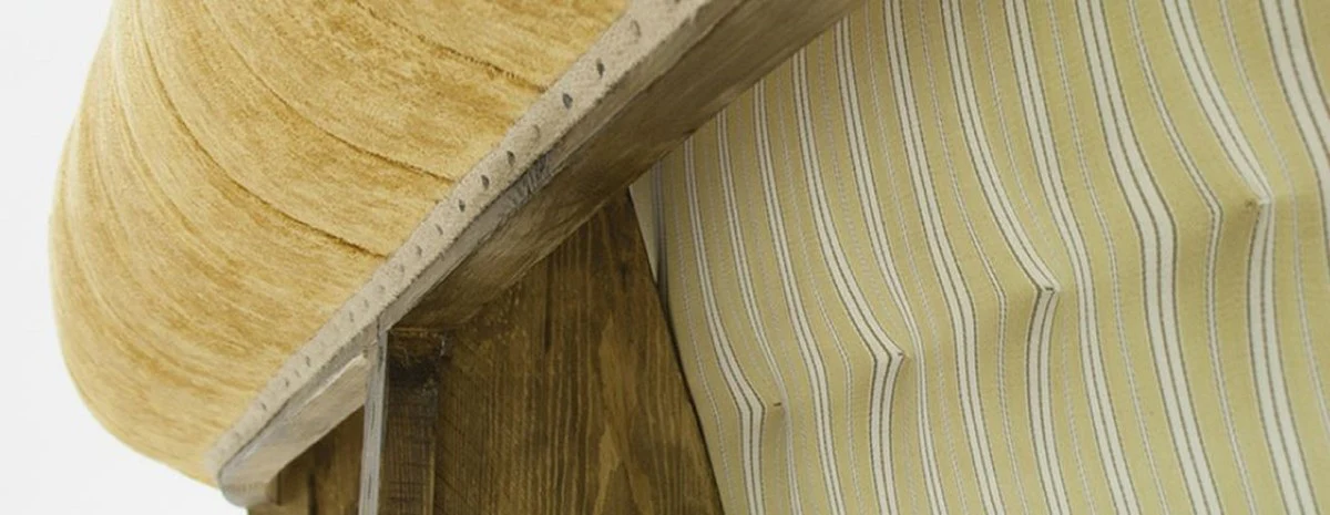 Luxus Chesterfield Sofa Gelb / Beige / Braun 215 x 100 x H. 72 cm - Wohnzimmer Sofa - Hotel Sofa - Wohnzimmer Möbel - Chesterfield Möbel - Luxus Möbel - Luxus Einrichtung