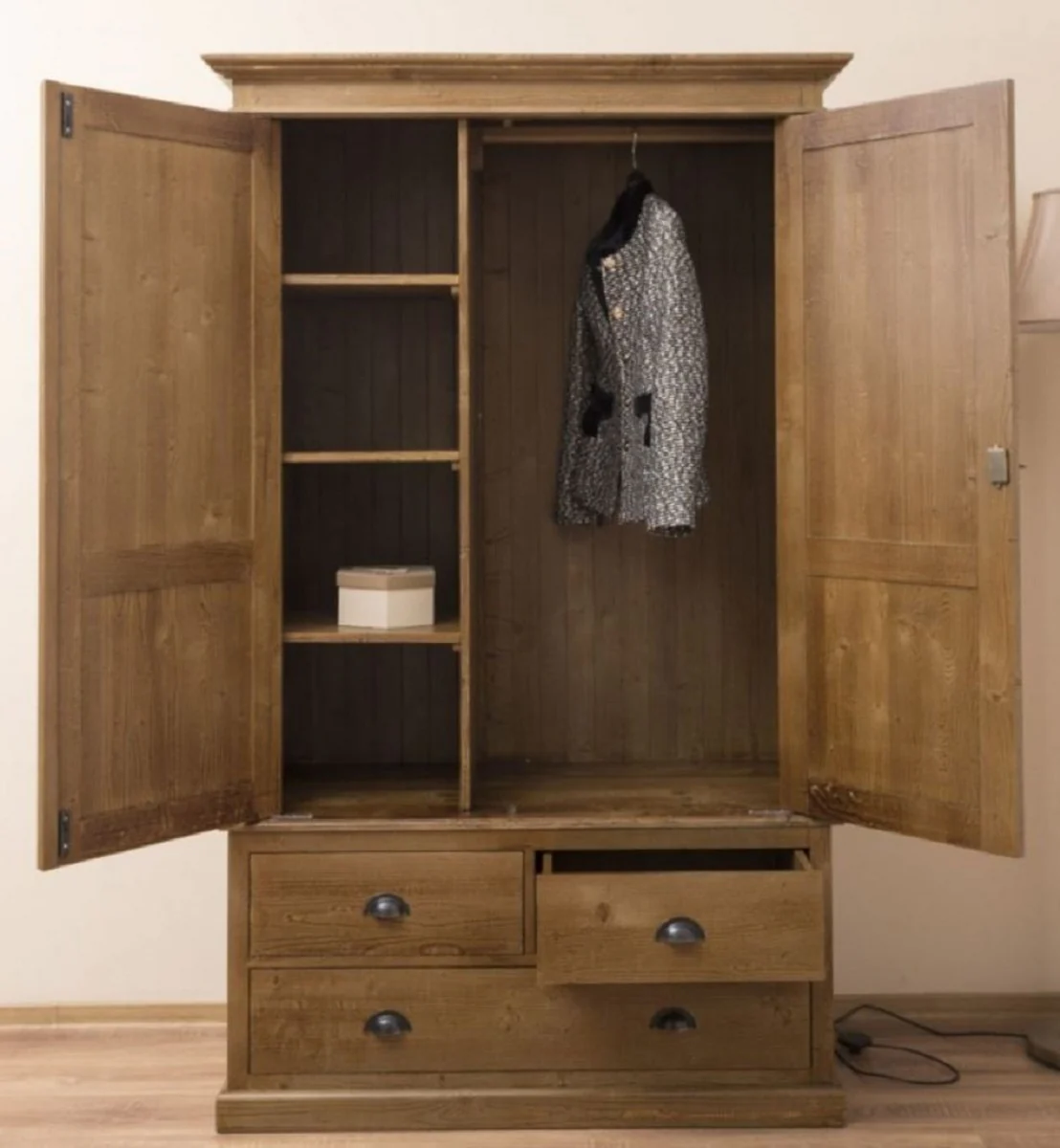Landhausstil Kleiderschrank Braun 121 x 59 x H. 197 cm - Massivholz Schlafzimmerschrank mit 2 Türen und 3 Schubladen - Landhausstil Schlafzimmer Möbel