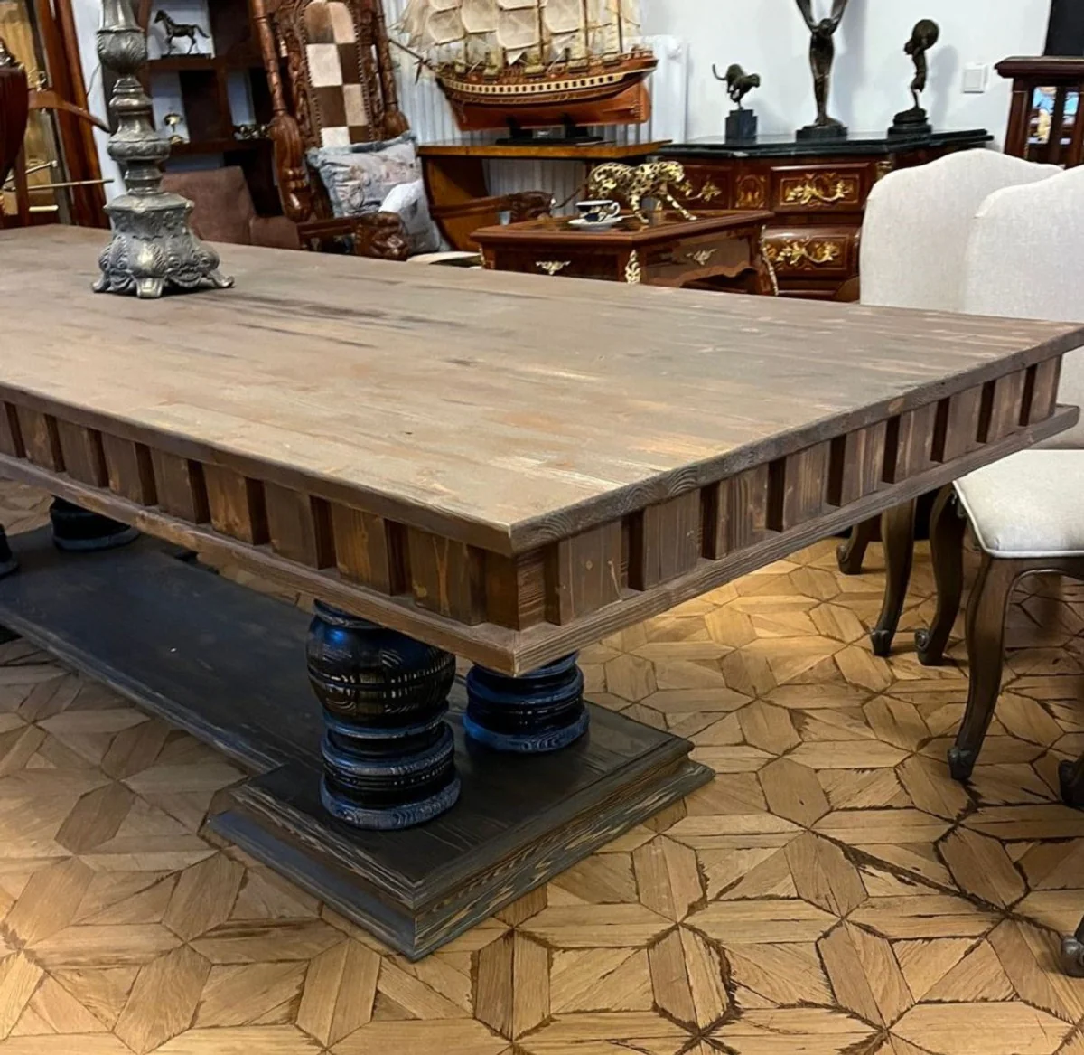 Landhausstil Esstisch Antik Braun 300 x 110 x H. 78 cm - Rustikaler Massivholz Küchentisch - Rustikale Massivholz Esszimmer Möbel - Landhausstil Esszimmer Möbel