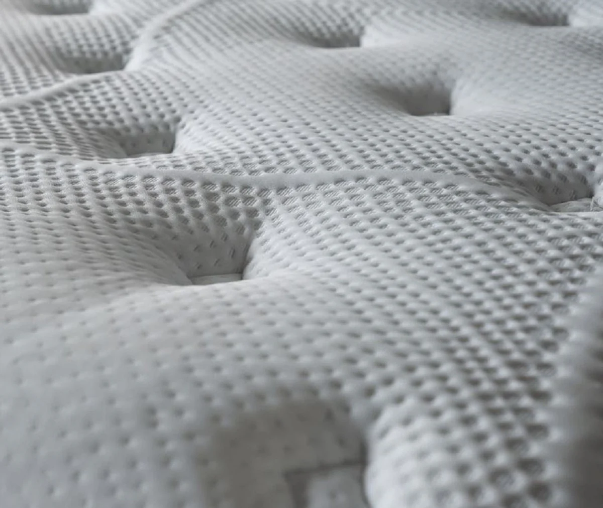 Luxus Doppelbett Grau / Weiß / Dunkelbraun 180 x 200 cm - Massivholz Bett mit Kopfteil und Matratze - Schlafzimmer Möbel - Hotel Möbel - Luxus Möbel - Luxus Einrichtung