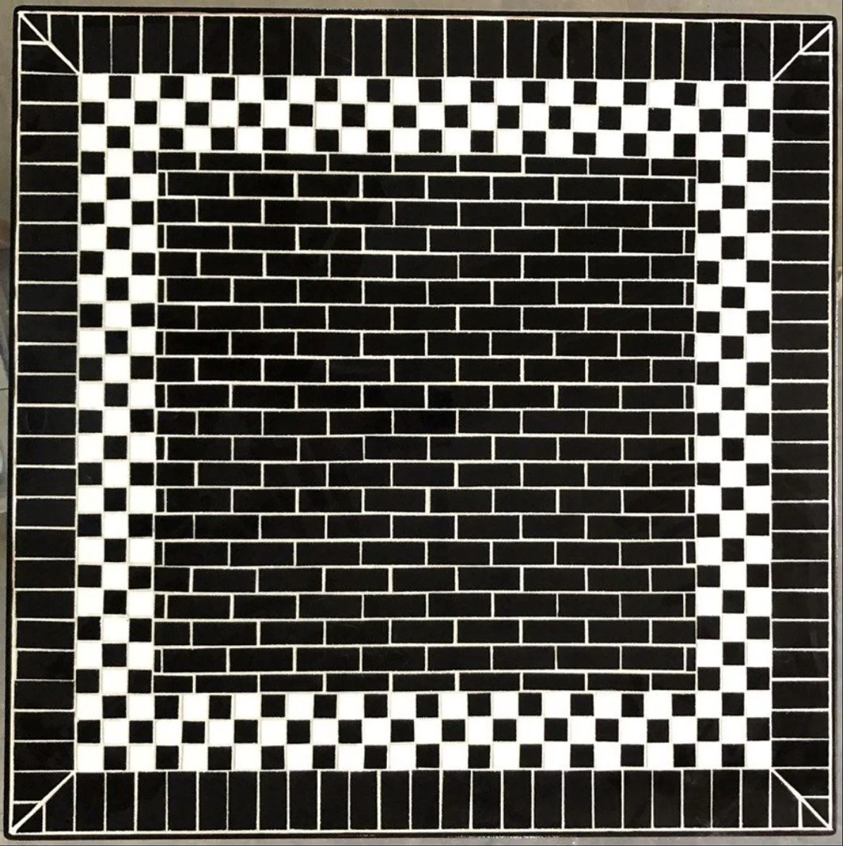 Luxus Jugendstil Beistelltisch Schwarz / Weiß 60 x 60 x H. 50 cm - Handgefertigter Schmiedeeisen Tisch mit Keramik Fliesen Tischplatte - Wohnzimmer Garten Terrassen Tisch Möbel