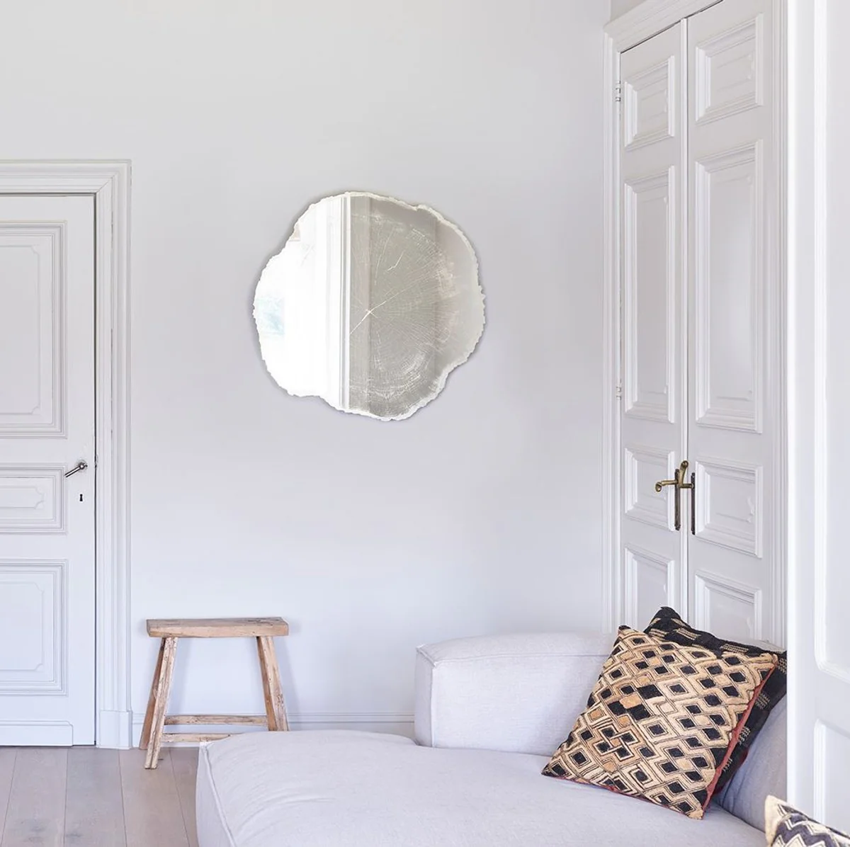 Luxus Wandspiegel im Baumscheiben Design Weiß / Beige 80 x 2,5 x H. 78 cm - Wohnzimmer Spiegel - Schlafzimmer Spiegel - Garderoben Spiegel - Luxus Möbel - Luxus Interior