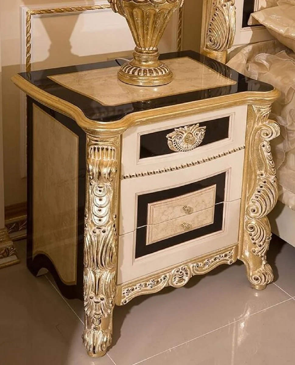 Luxus Barock Nachtkommode Weiß / Beige / Schwarz / Gold - Prunkvoller Barockstil Nachttisch mit 3 Schubladen - Luxus Schlafzimmer Möbel im Barockstil - Barock Möbel - Barock Interior