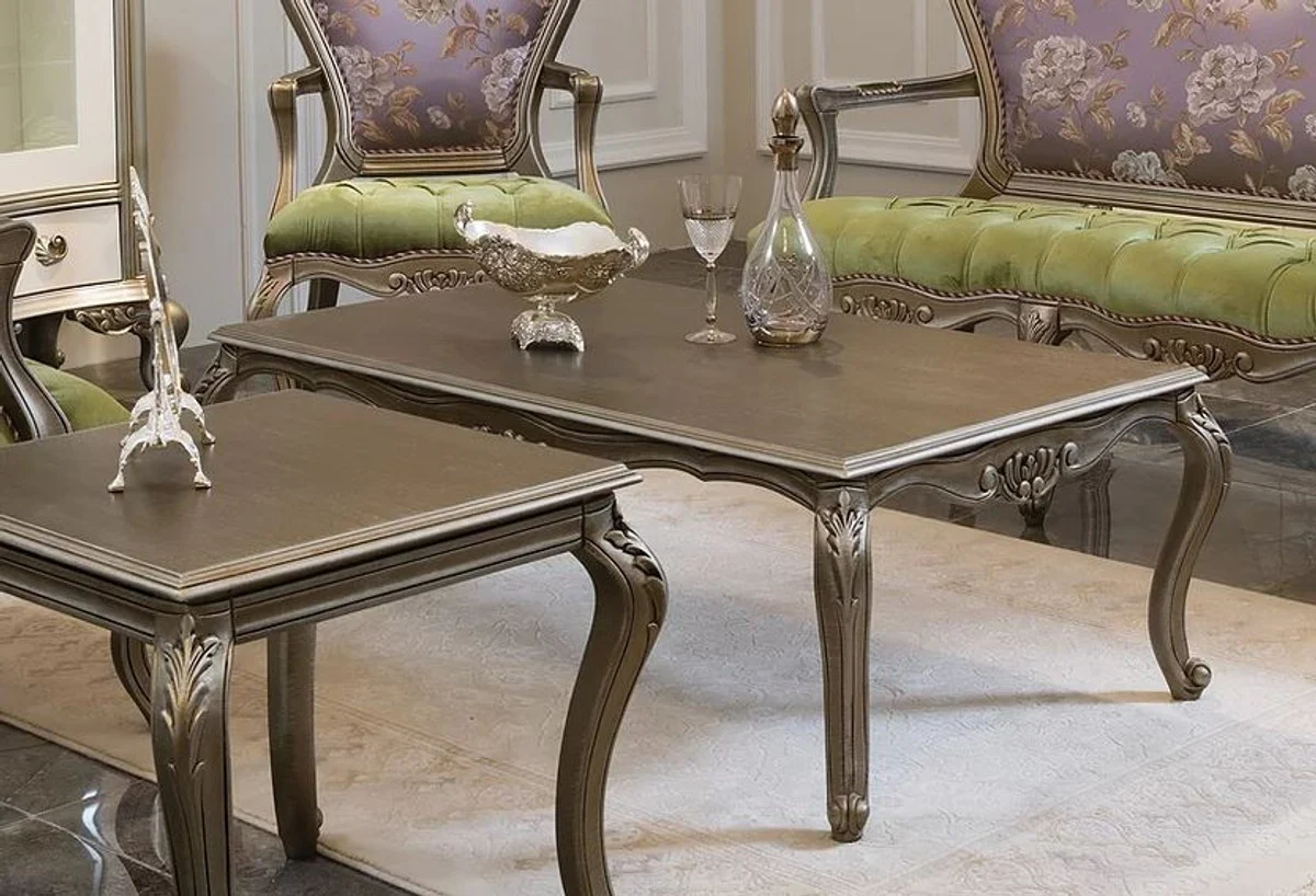 Luxus Barock Couchtisch Silber 125 x 70 x H. 41 cm - Massivholz Wohnzimmertisch - Edle Barock Möbel