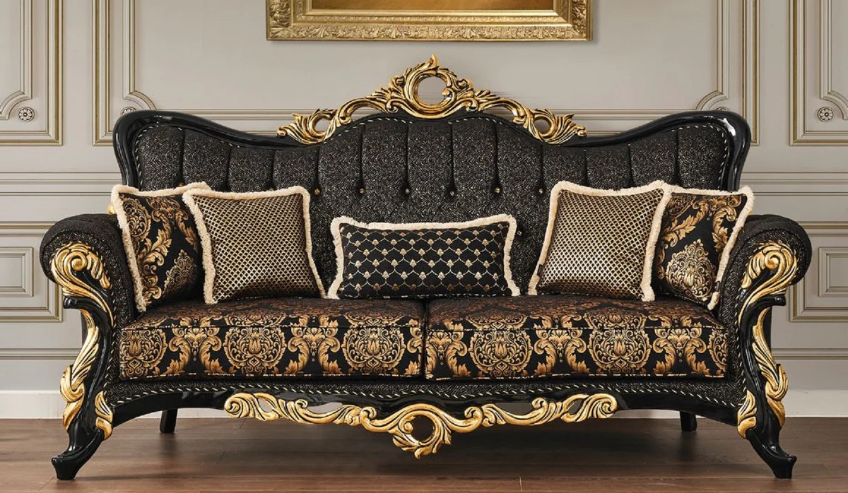 Luxus Barock Sofa Schwarz / Gold 230 x 80 x H. 126 cm - Prunkvolles Wohnzimmer Sofa mit elegantem Muster und dekorativen Kissen - Barock Wohnzimmer Möbel