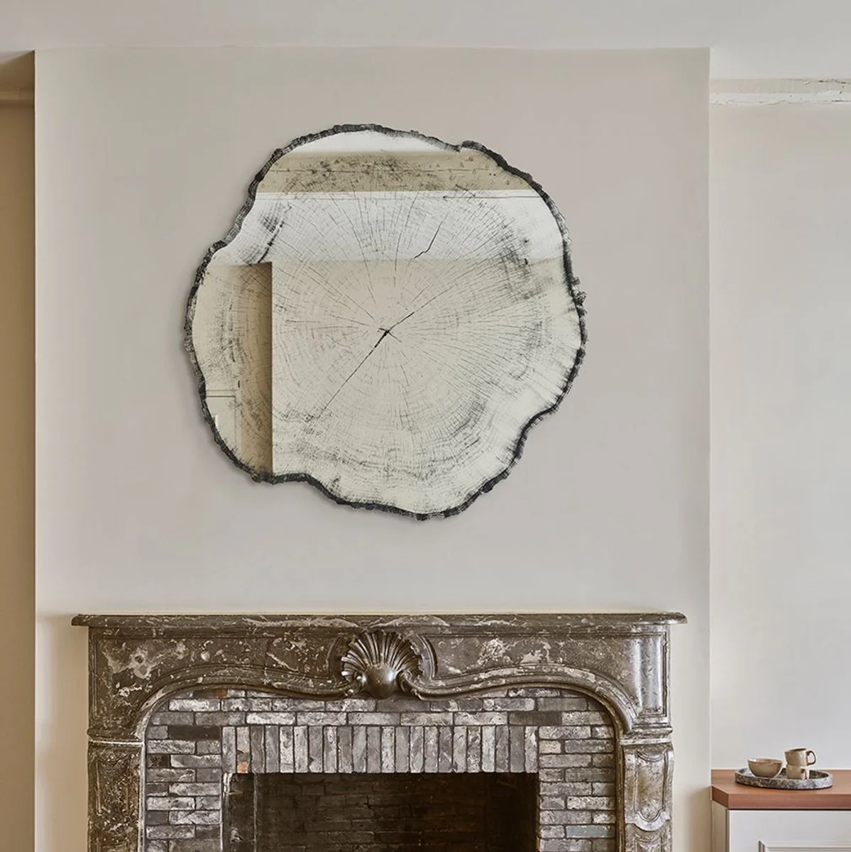 Luxus Wandspiegel im Baumscheiben Design Weiß / Schwarz 101 x 2,5 x H. 98 cm - Wohnzimmer Spiegel - Schlafzimmer Spiegel - Garderoben Spiegel - Luxus Möbel - Luxus Interior