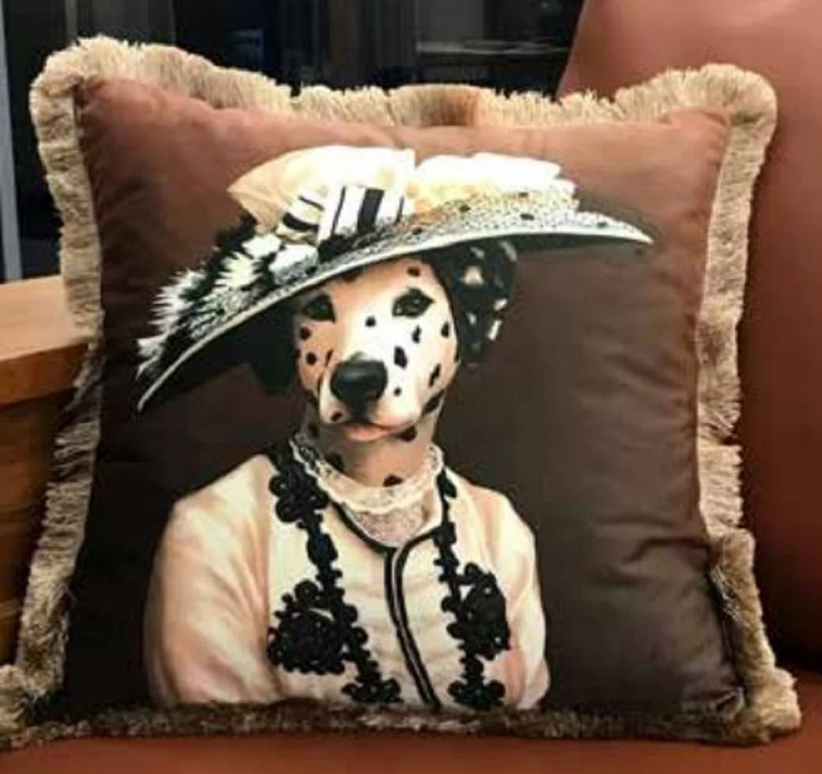 Luxus Deko Kissen Dalmatiner Lady Mehrfarbig / Braun 45 x 45 cm - Bedrucktes Samt Kissen mit Fransen - Luxus Qualität