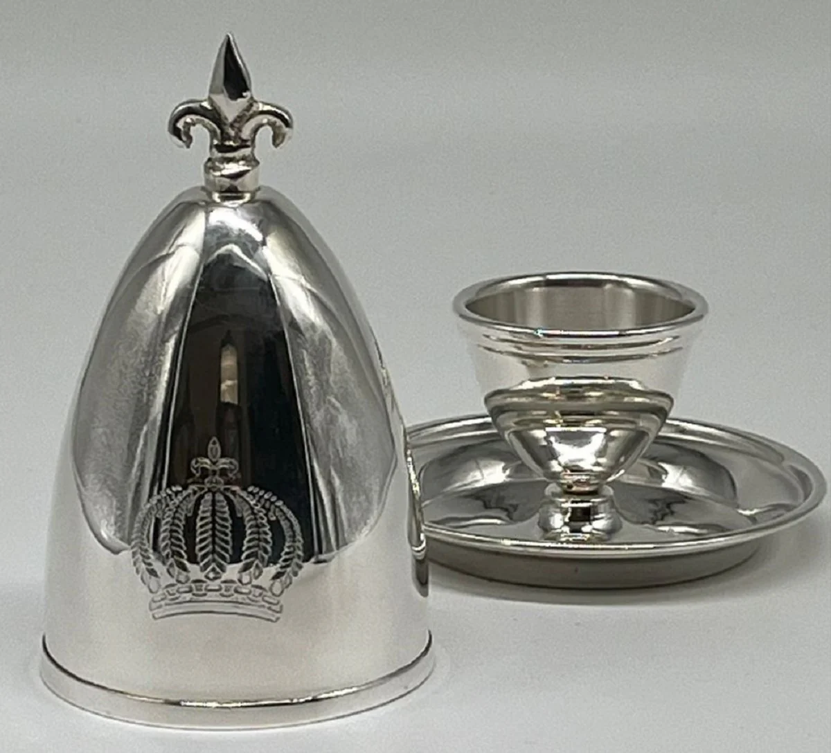 Pompöös by Luxus Barock Eierbecher mit Deckel Silber - designed by Harald Glööckler