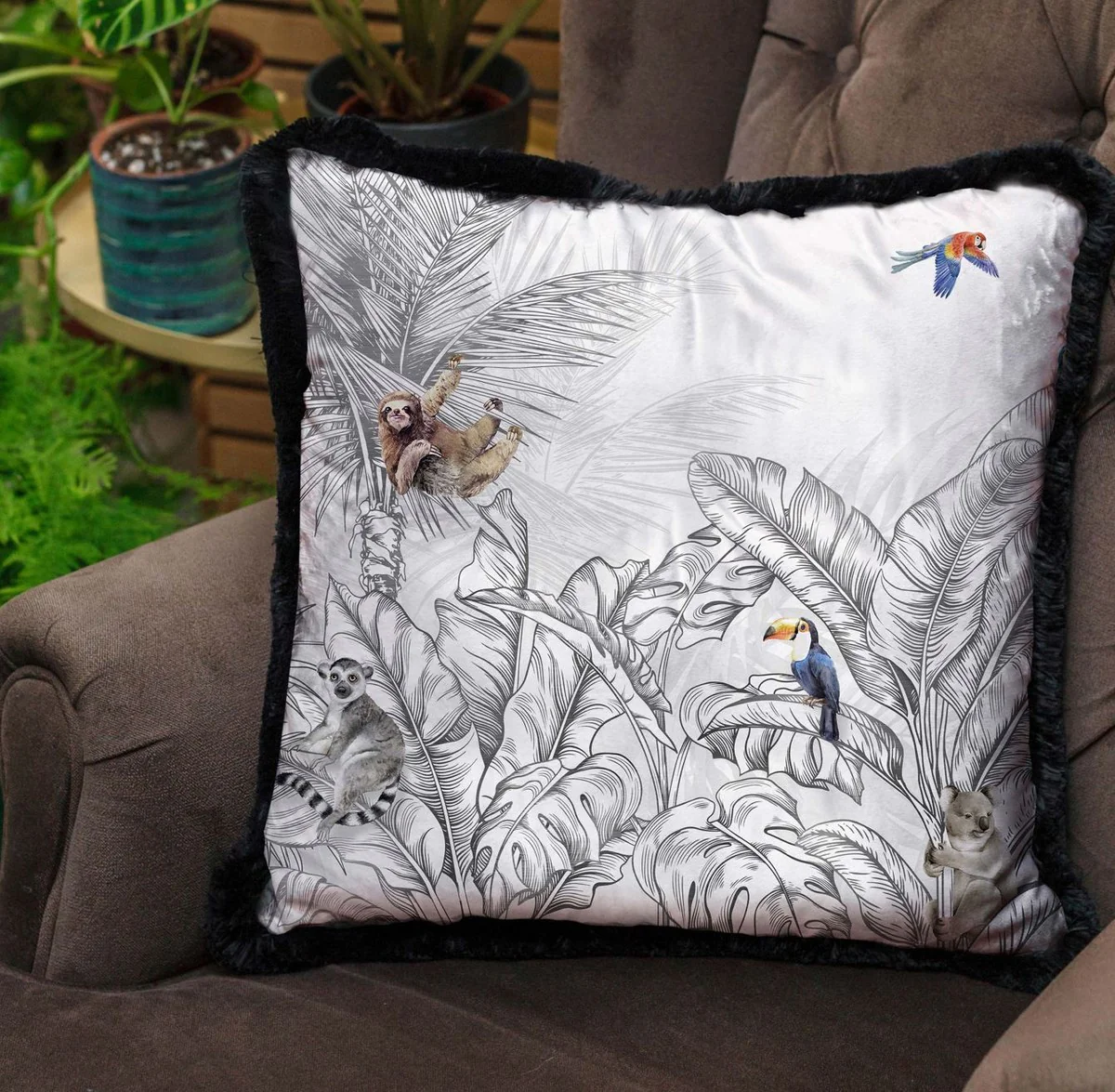 Luxus Deko Kissen Dschungel & Tiere Grau / Mehrfarbig / Schwarz 45 x 45 cm - Bedrucktes Samt Kissen mit Fransen - Luxus Deko Accessoires