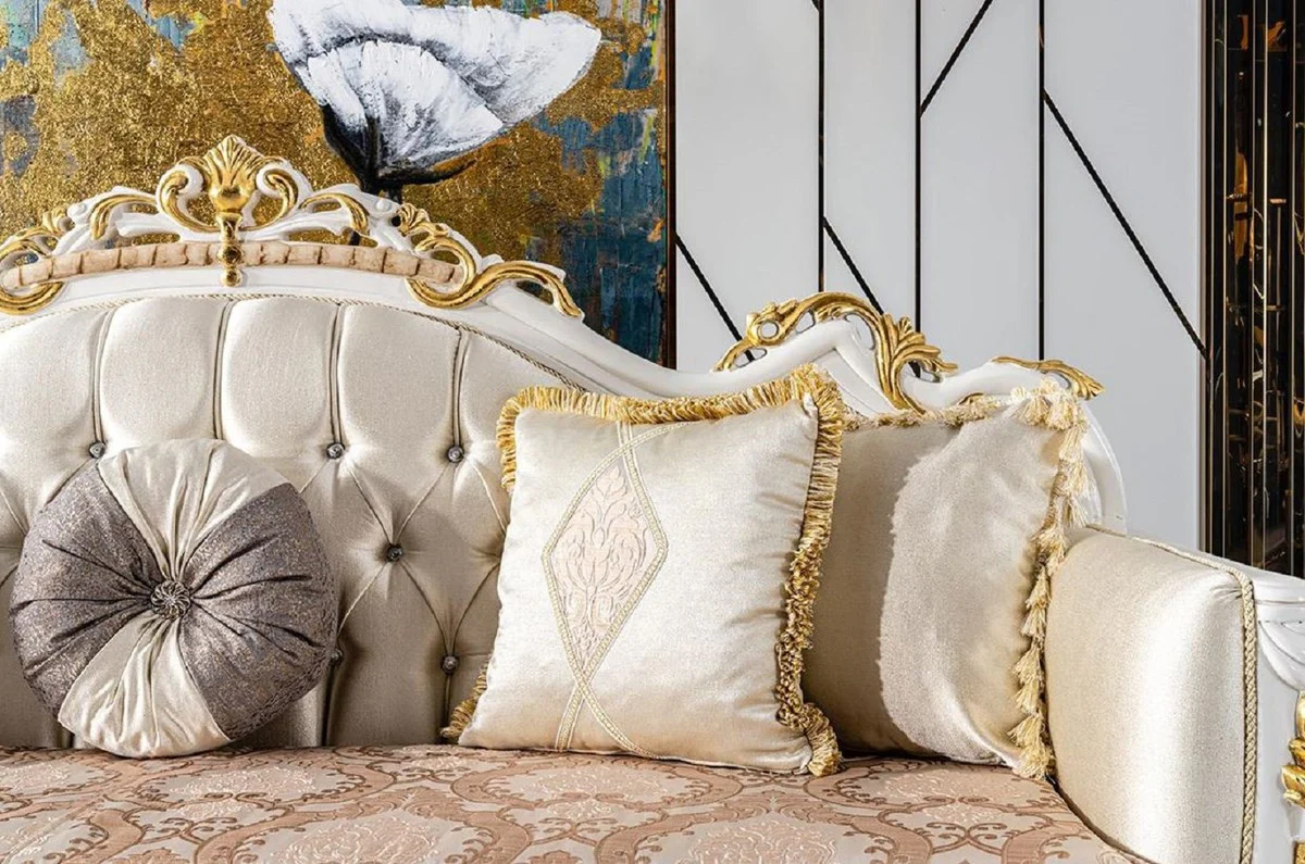 Luxus Barock Sofa Gold / Silber / Braun / Weiß / Gold - Prunkvolles Wohnzimmer Sofa mit Glitzersteinen - Barockstil Wohnzimmer Möbel - Luxus Möbel im Barockstil - Barock Einrichtung